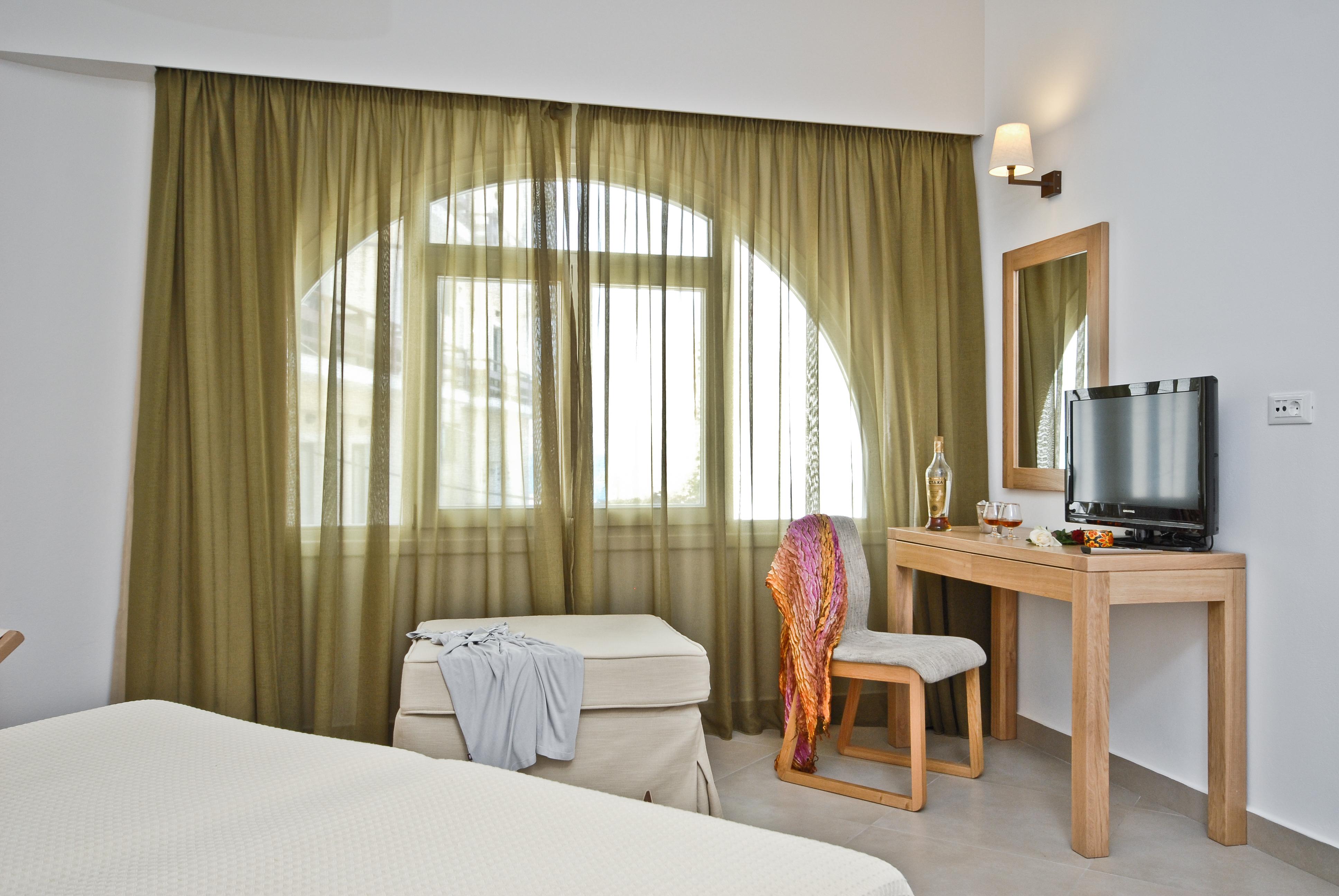Xenia 3* Naxos City