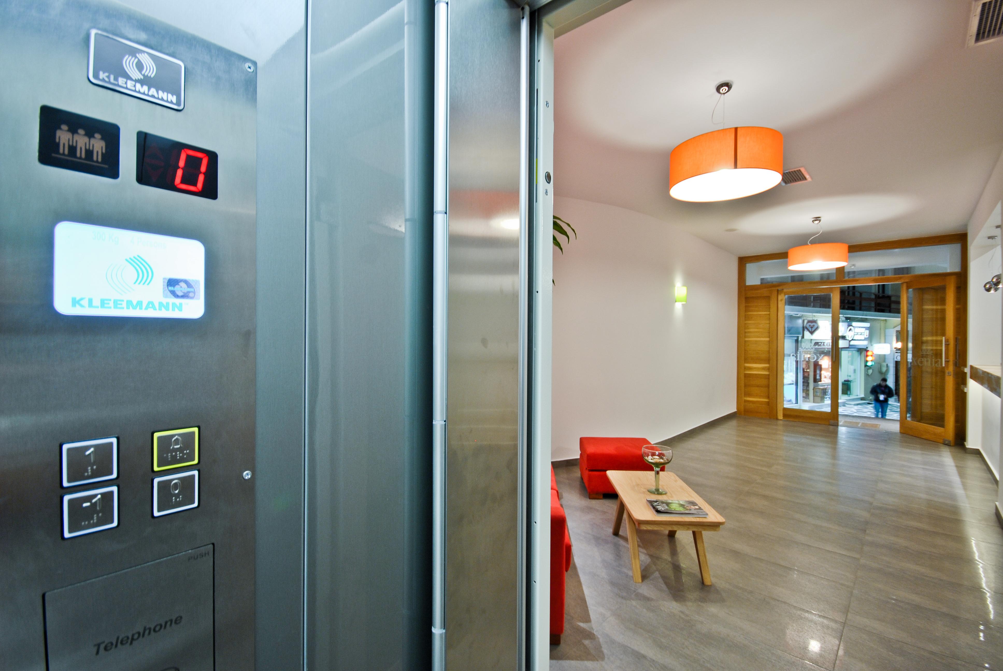 Xenia Hotel 3*
