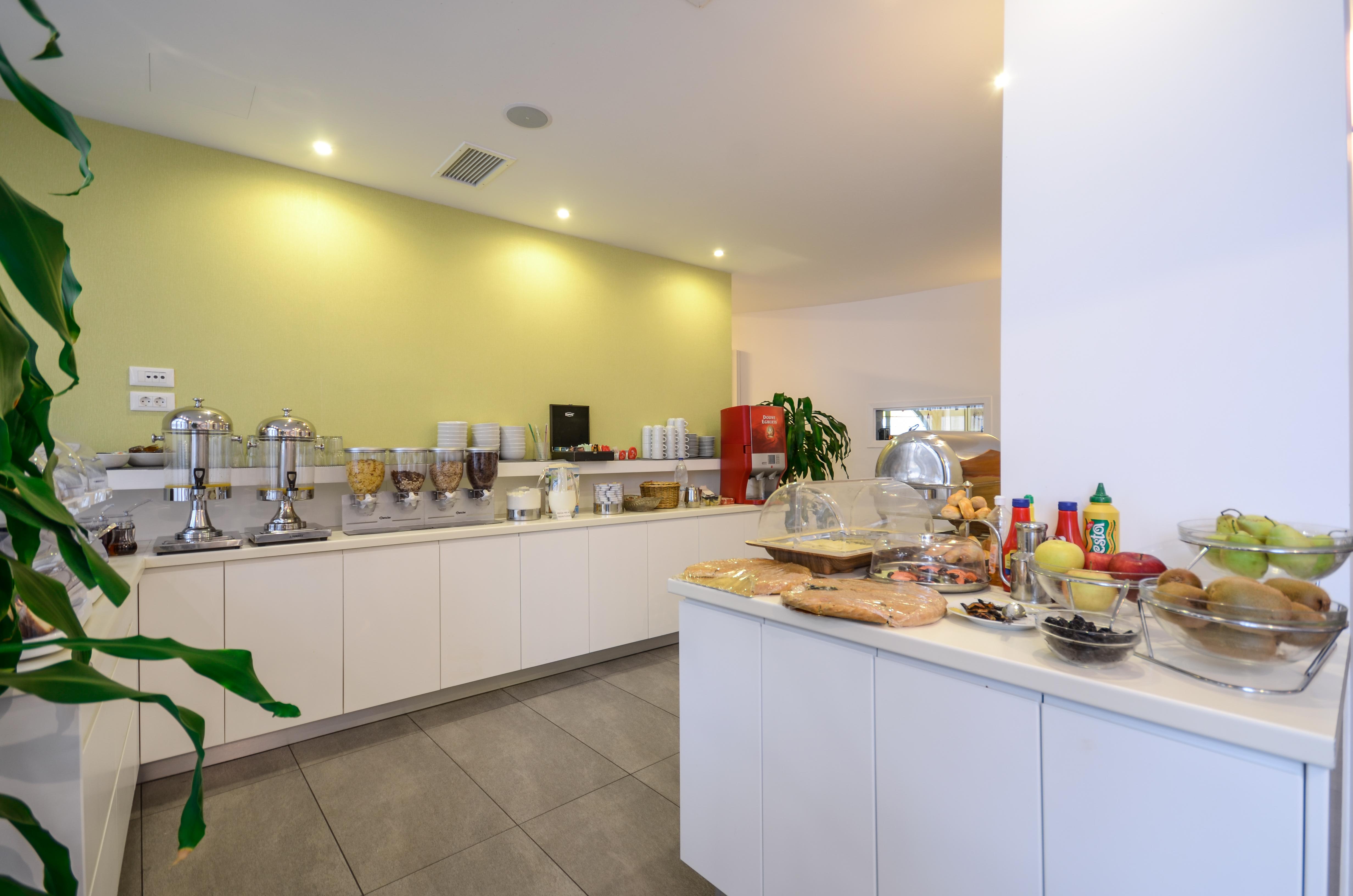 Hotel Xenia Naxos City
