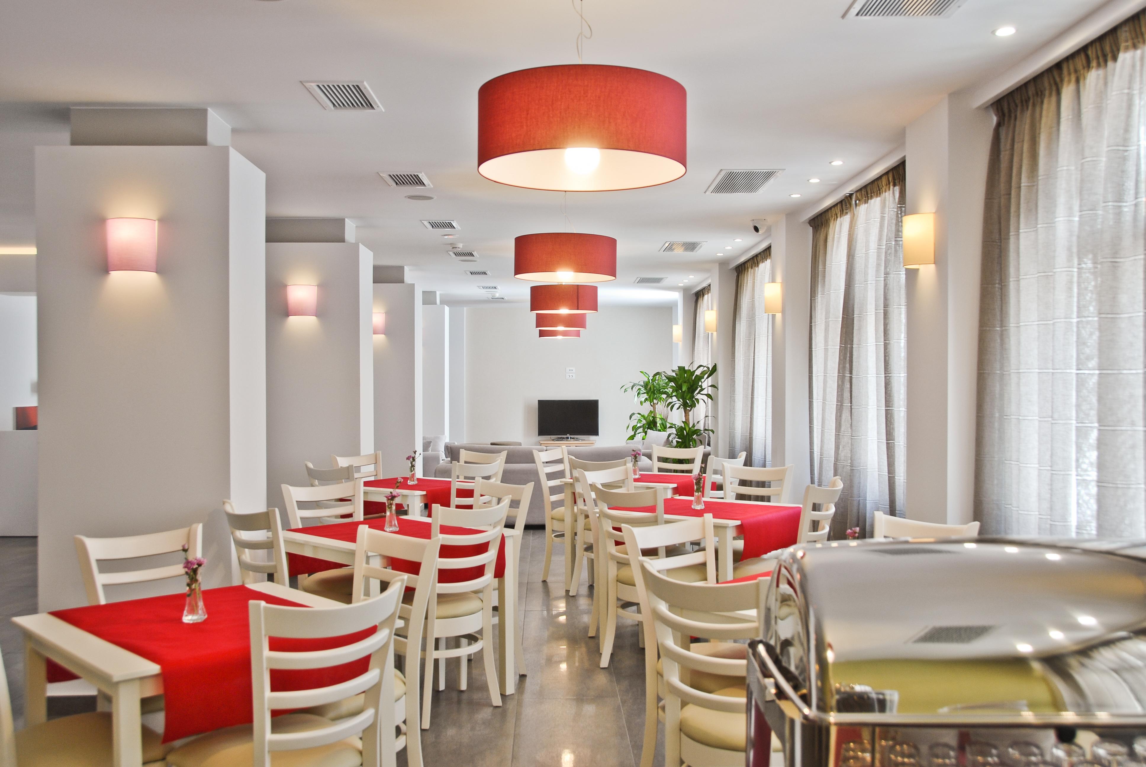 Xenia Hotel 3*