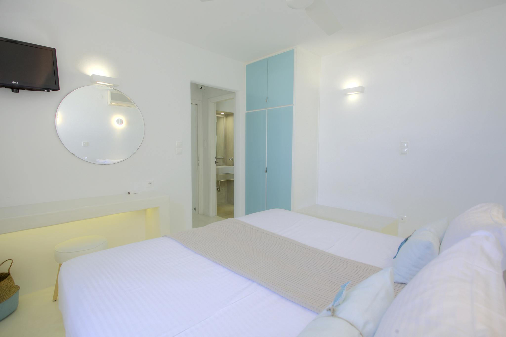 Hotel Andronis Minois