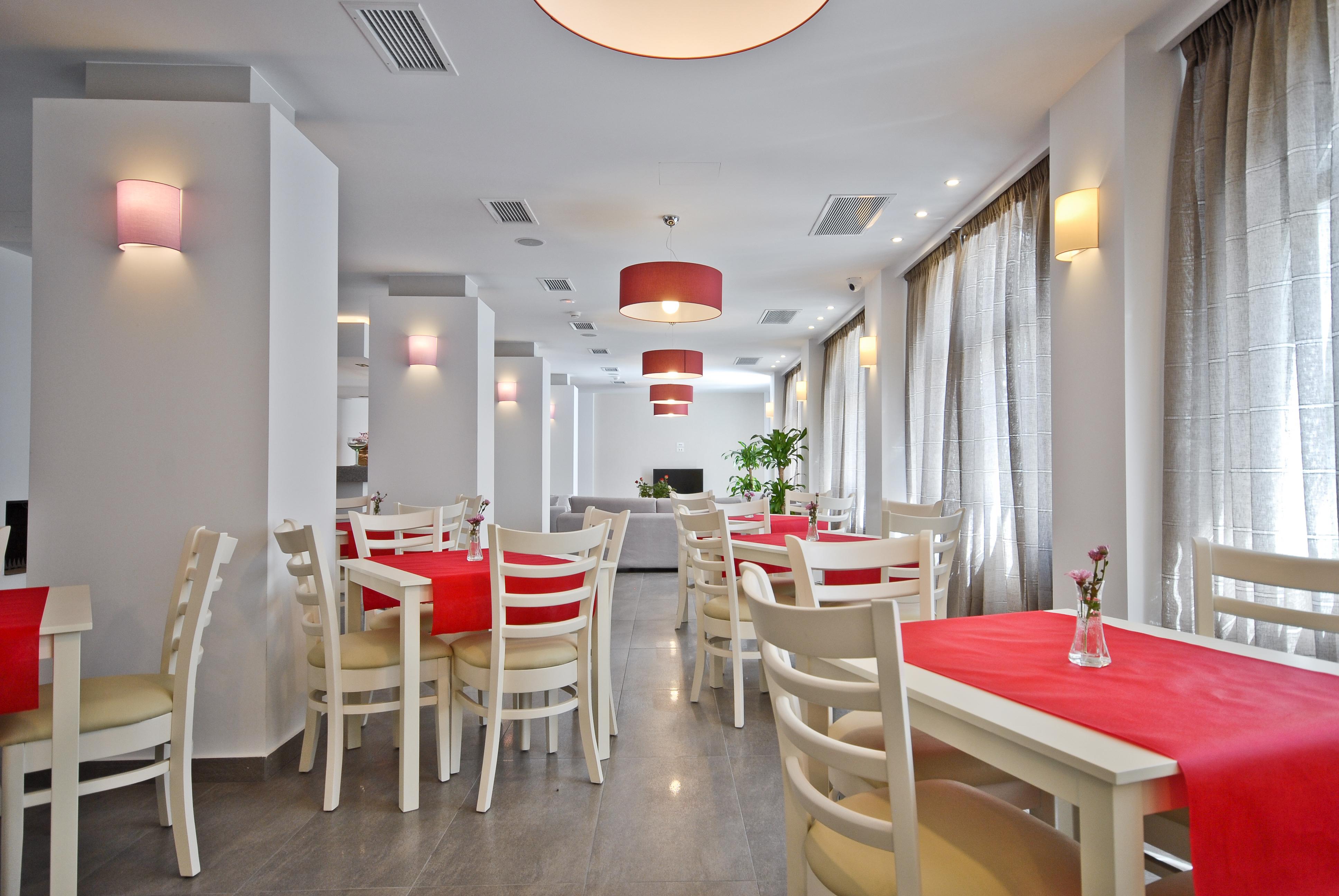 Xenia Hotel 3*