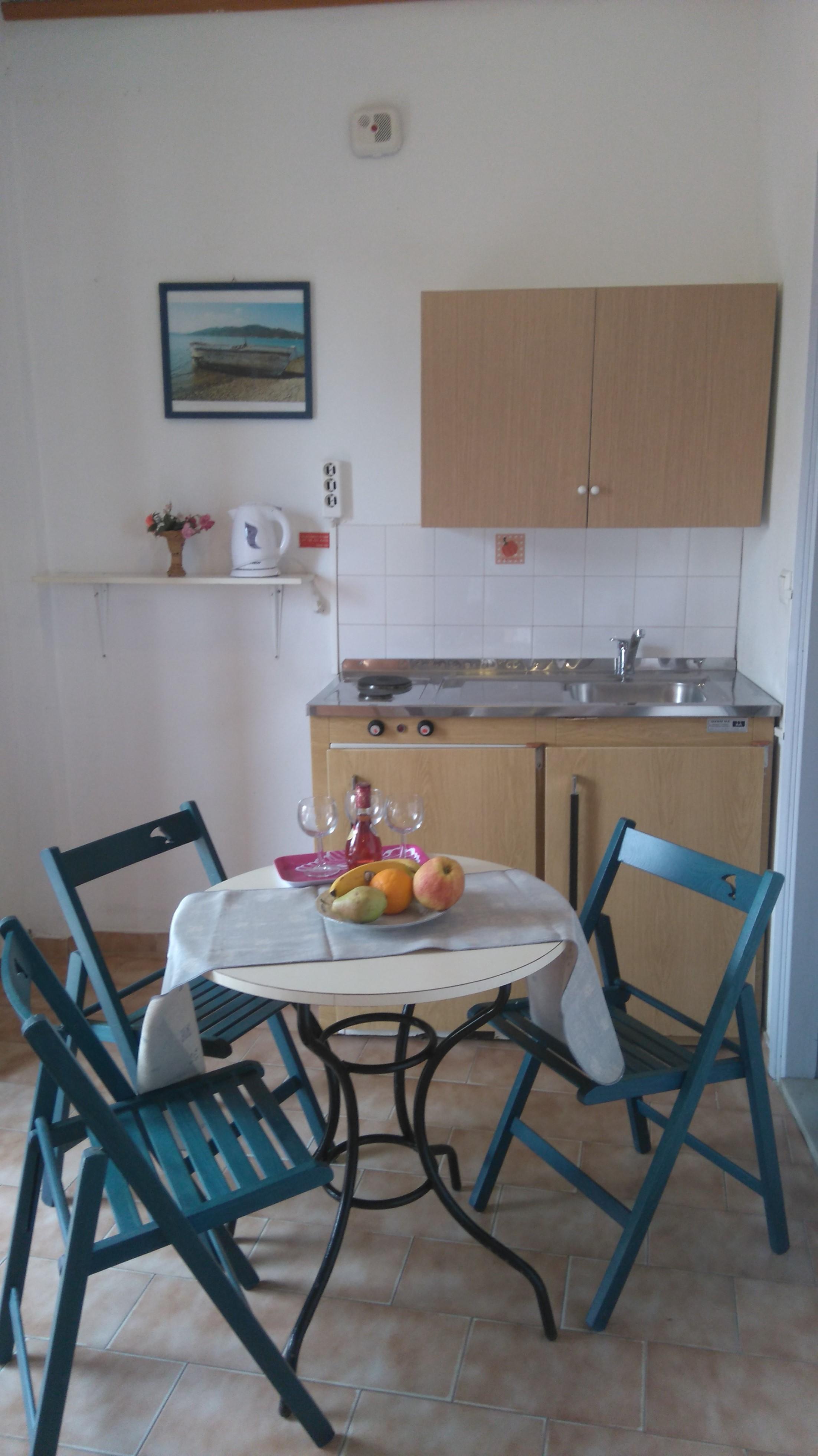 Amalthia Apartment *
