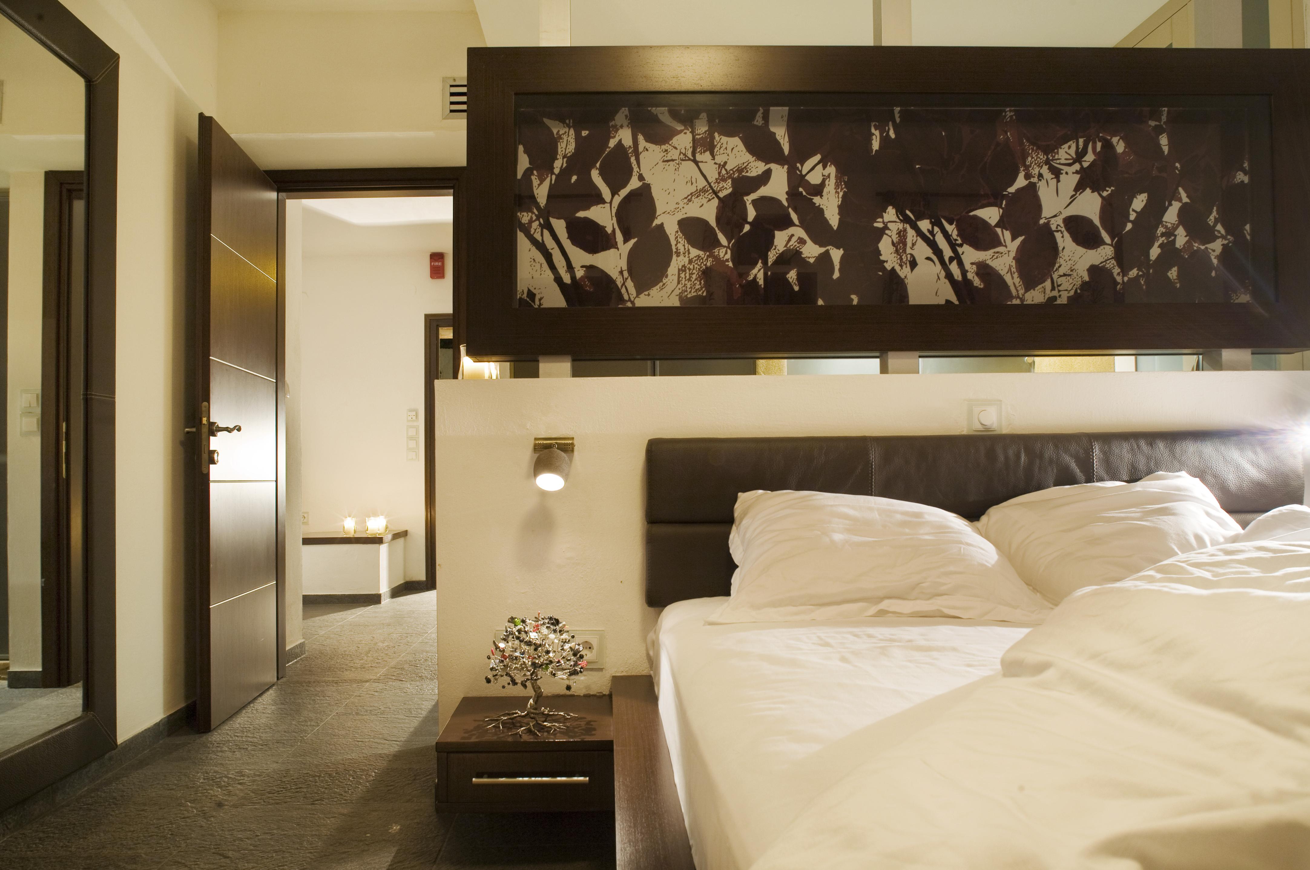 12 Months & Hotel Tsagarada