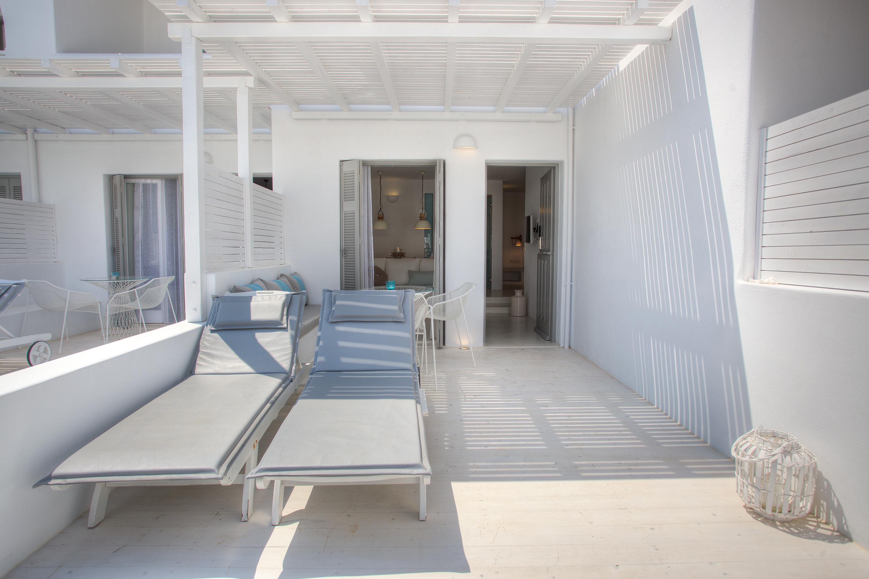 Hotel Andronis Minois