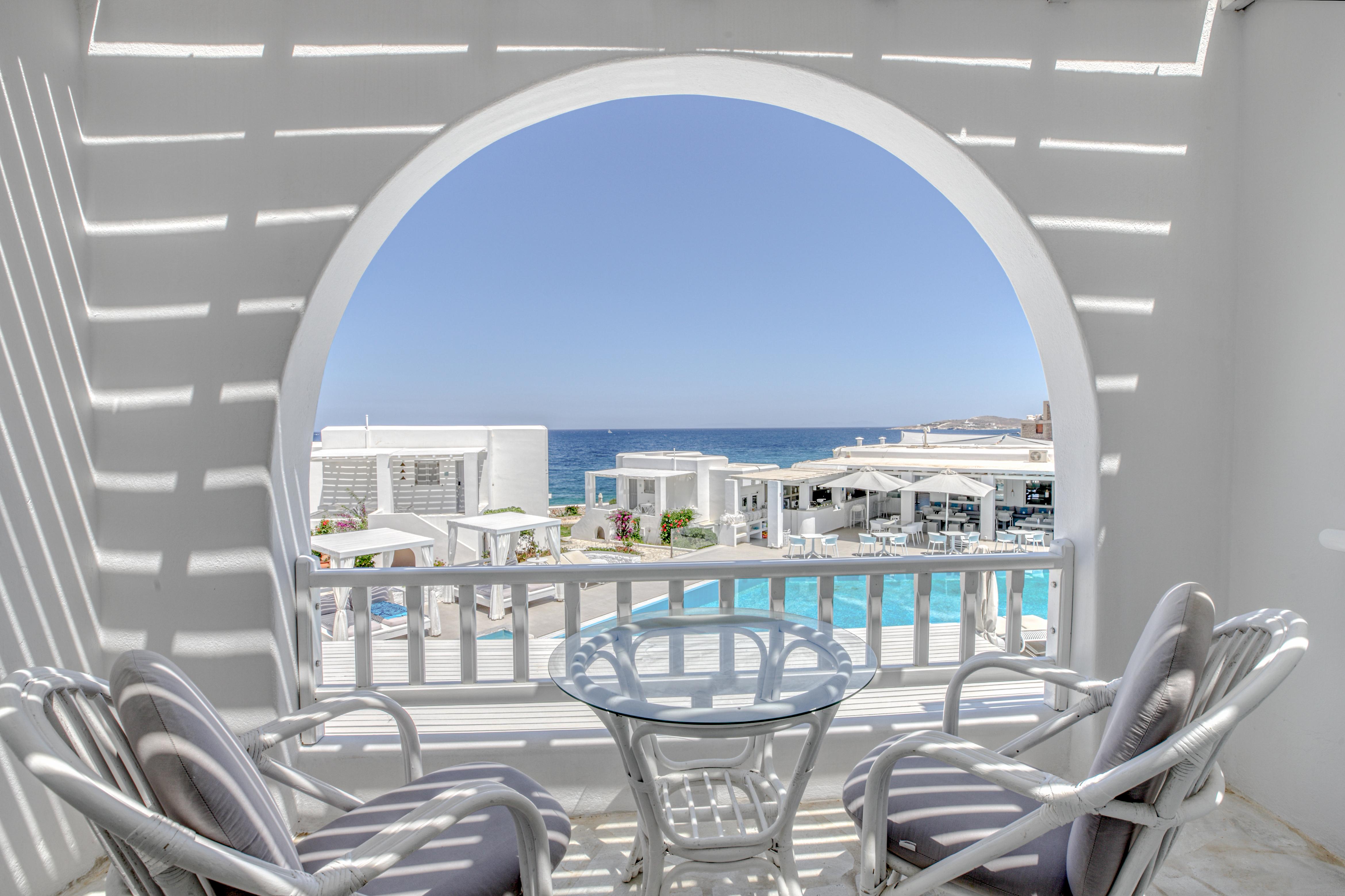 Hotel Andronis Minois 5*