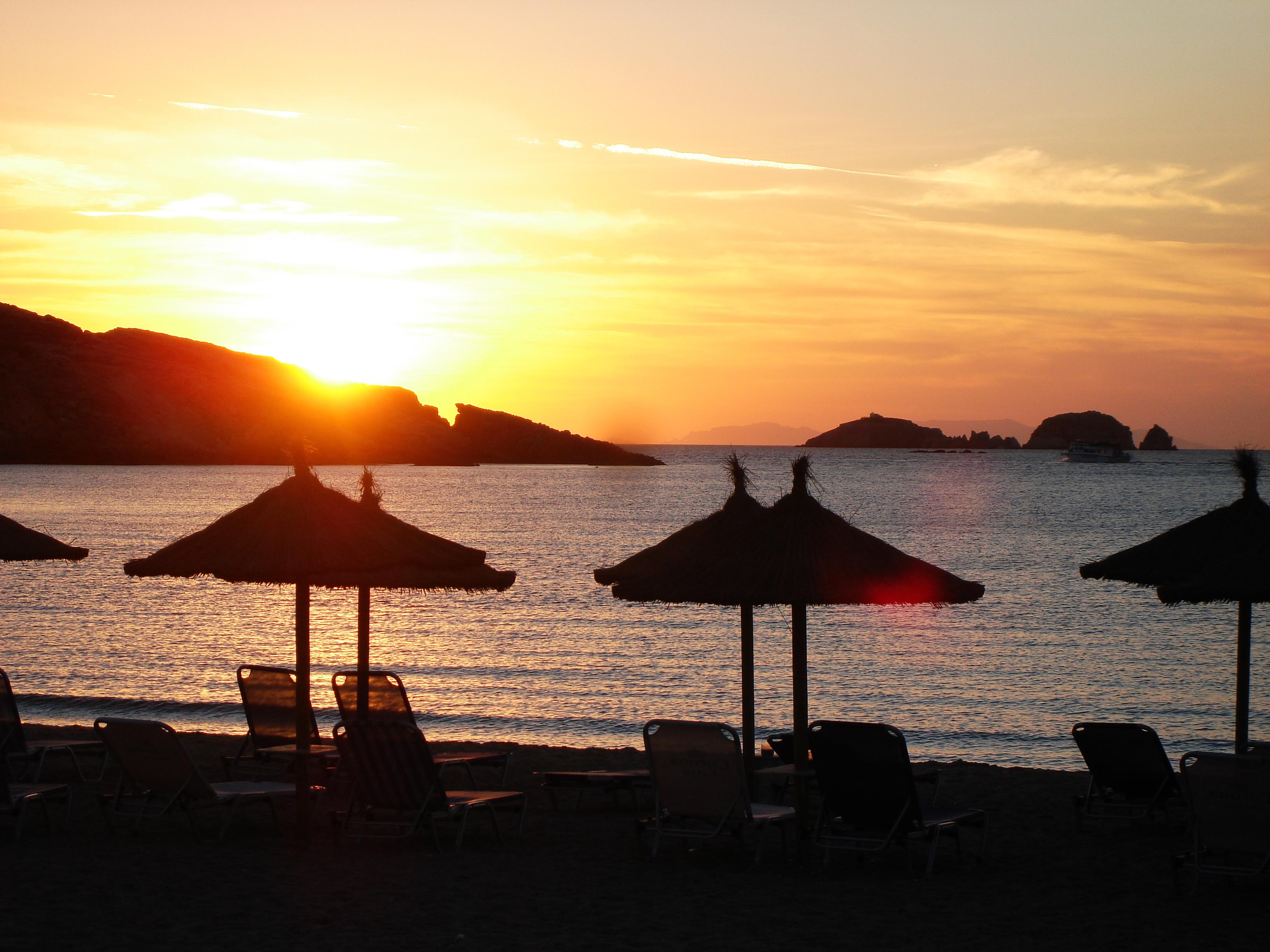 Andronis Minois Hotel Parasporos