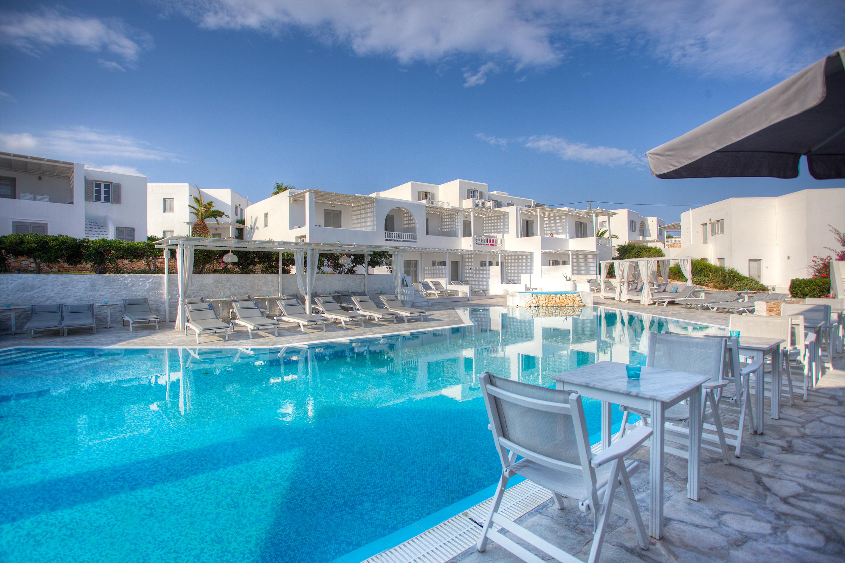 Hotel Andronis Minois 5*