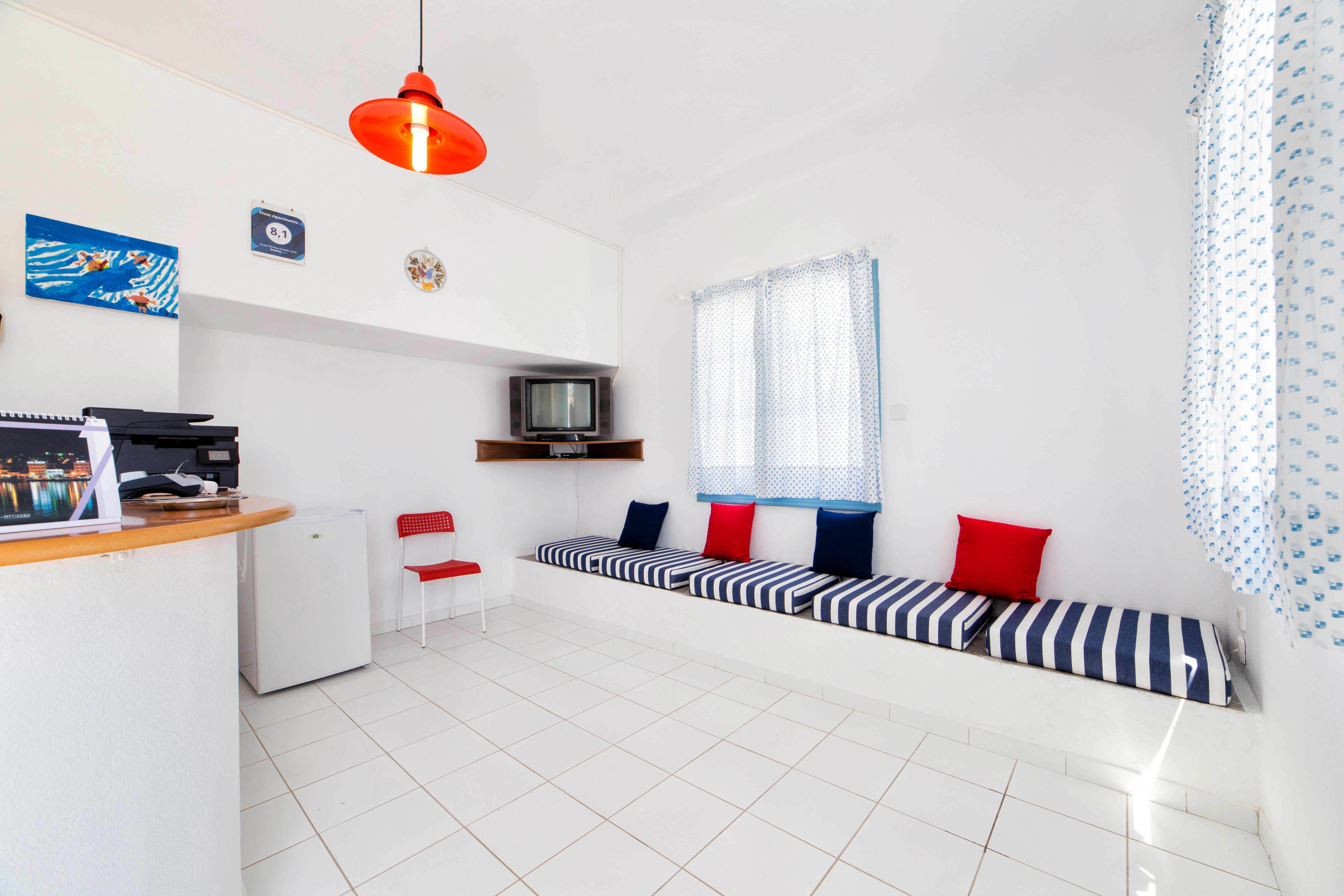 Fivos Parikia (Paros)