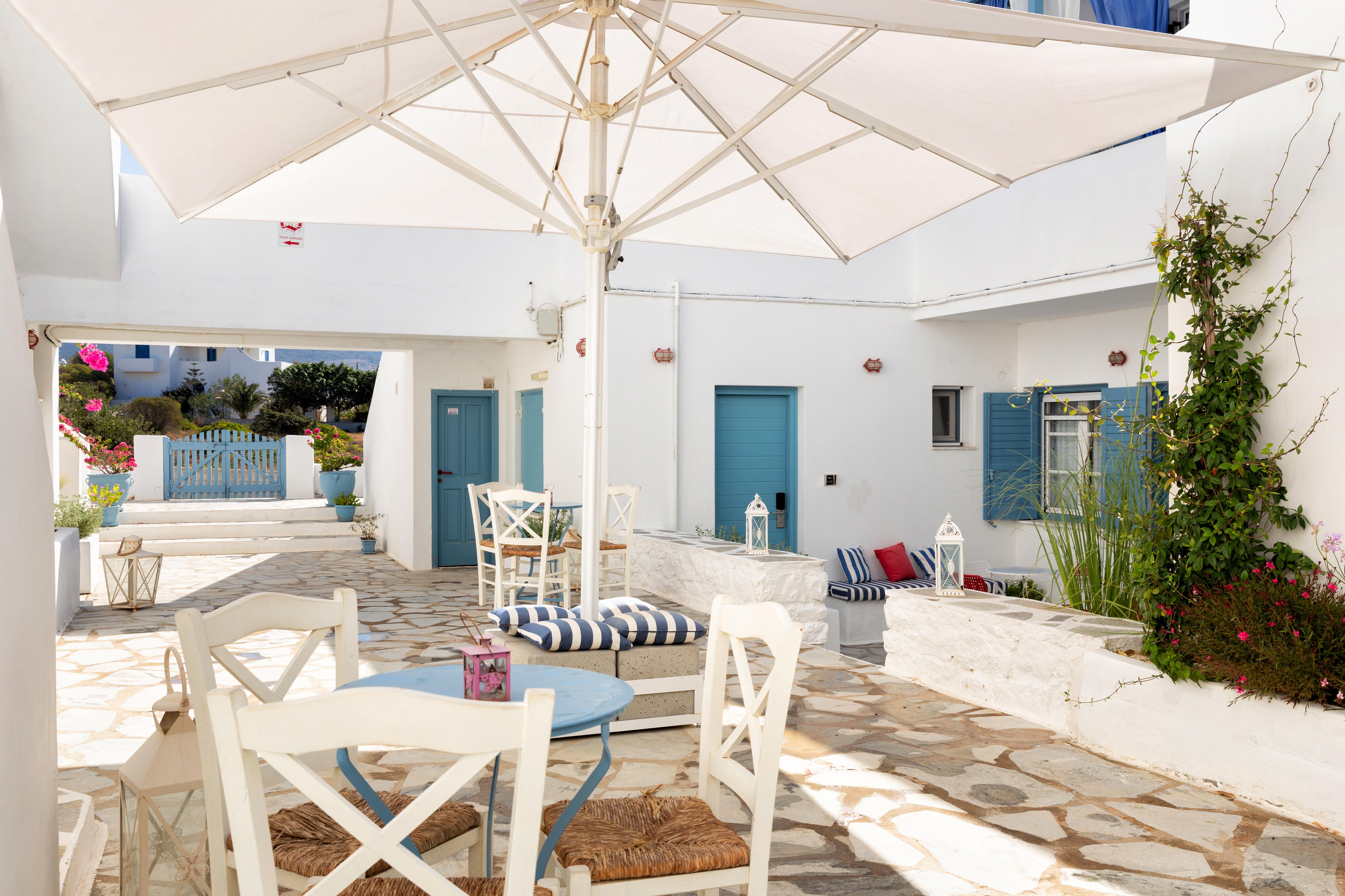 Fivos * Parikia (Paros)