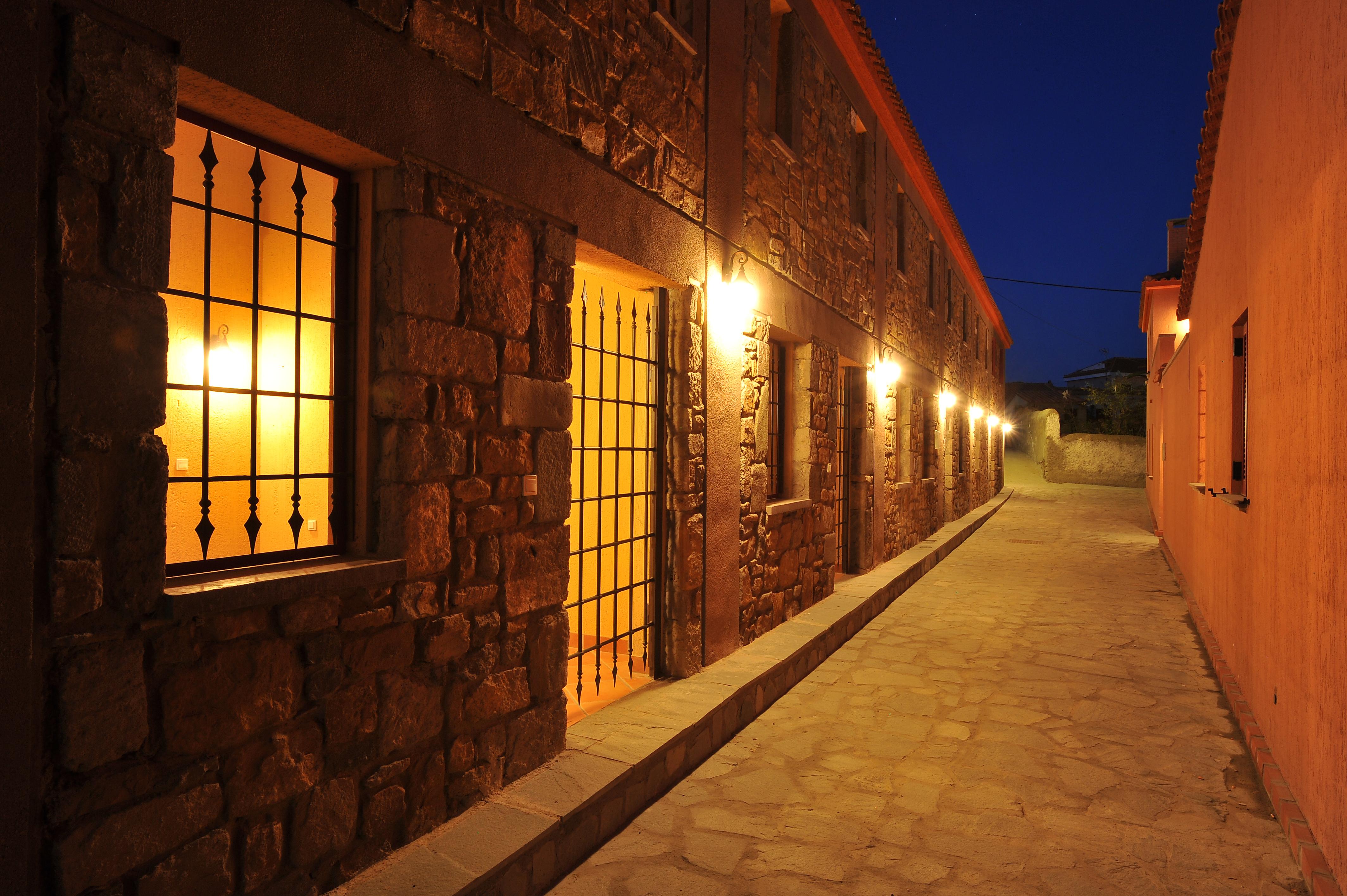 Village Boutique Varos