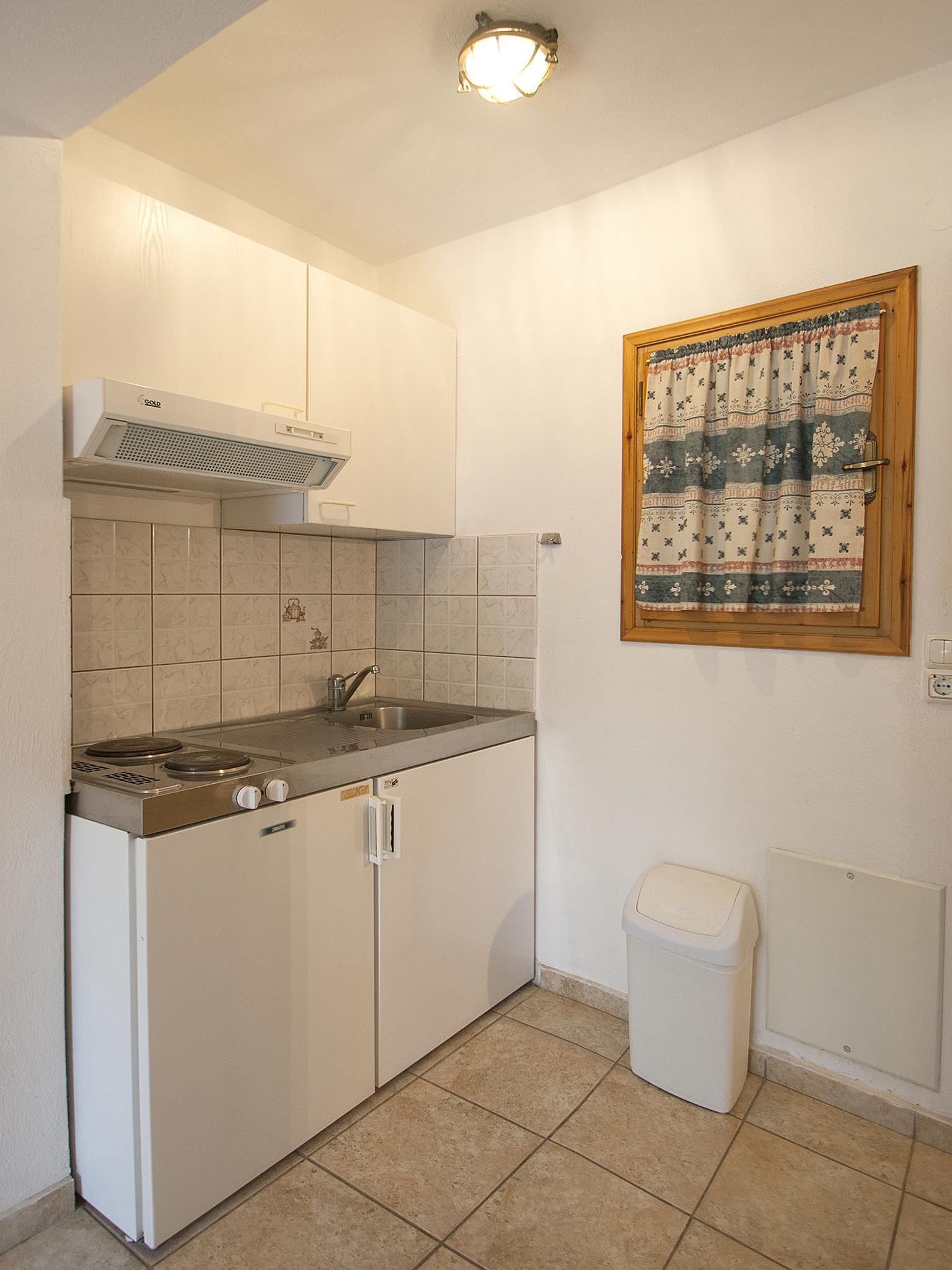 Laura Skiathos Guest house