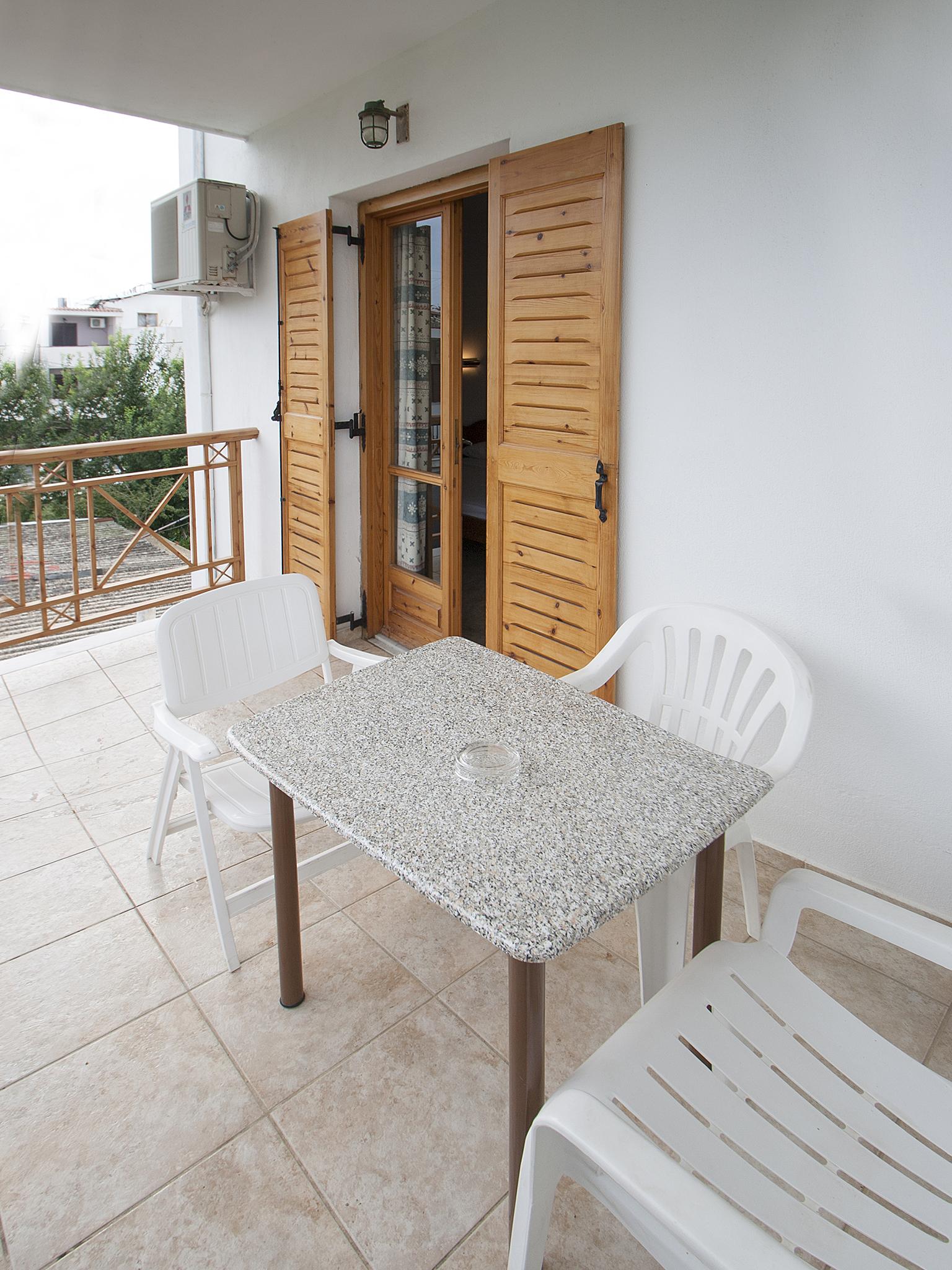Laura Skiathos Skiathos Town