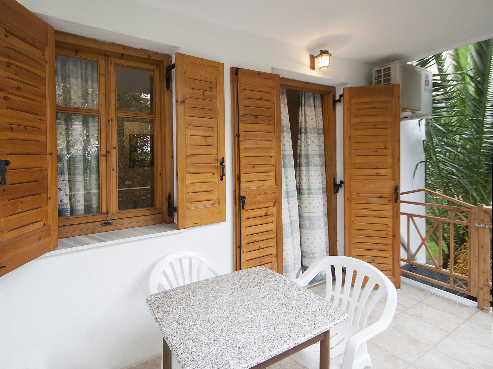 Laura Skiathos Skiathos Town