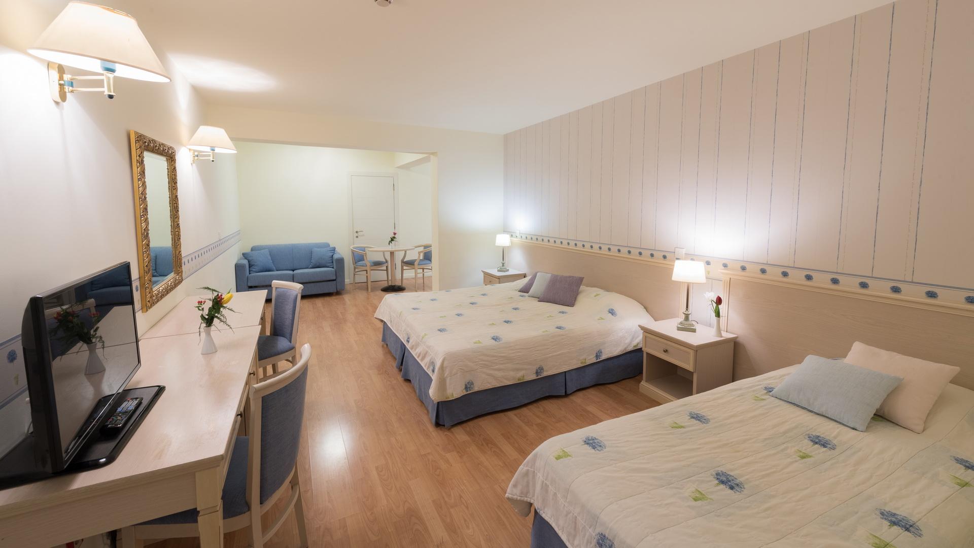 Resort Poseidon Palace 4*