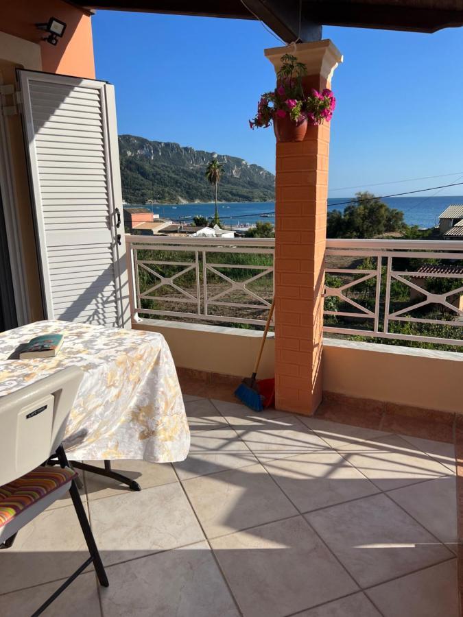 Magda. Apartment Agios Georgios Pagon