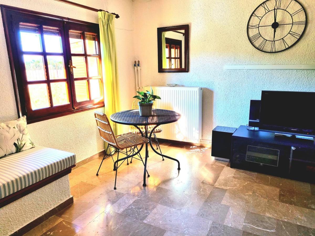 Spacious Farmhouse With Big Yard And Fireplace Evangelistria (Corinthia)