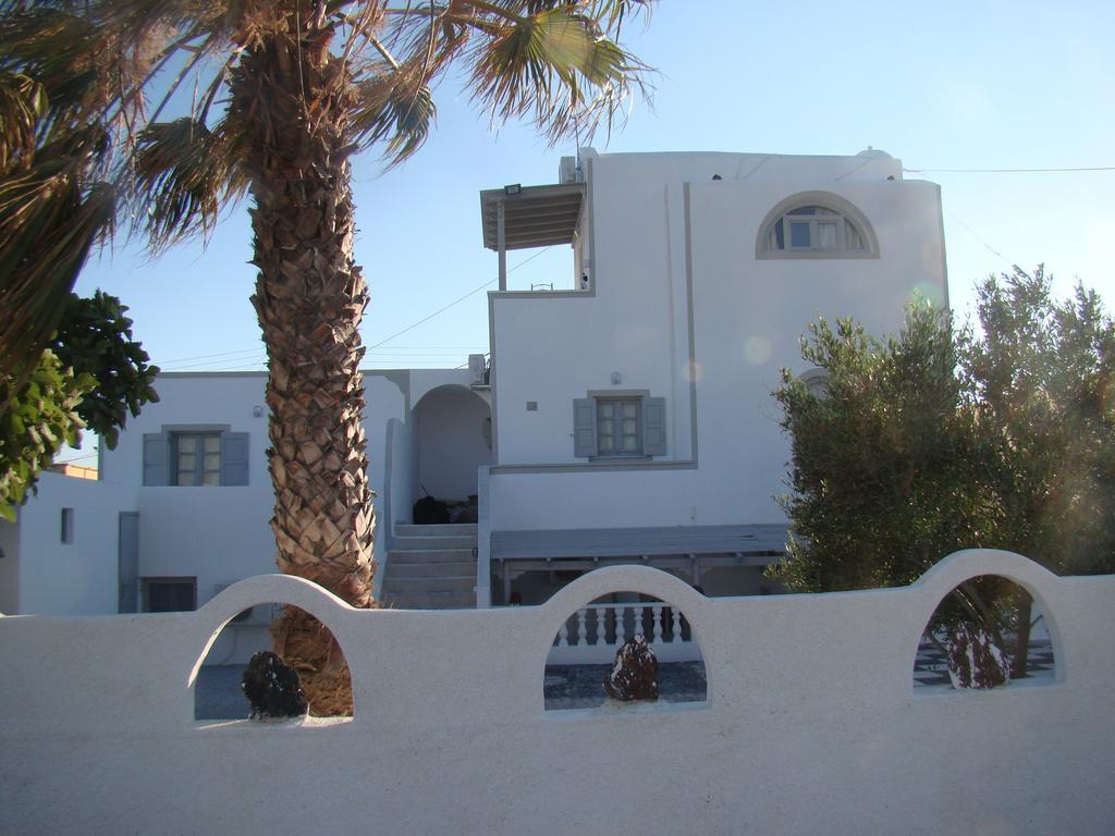 Apartment Tonaras & Perivolos (Santorini)