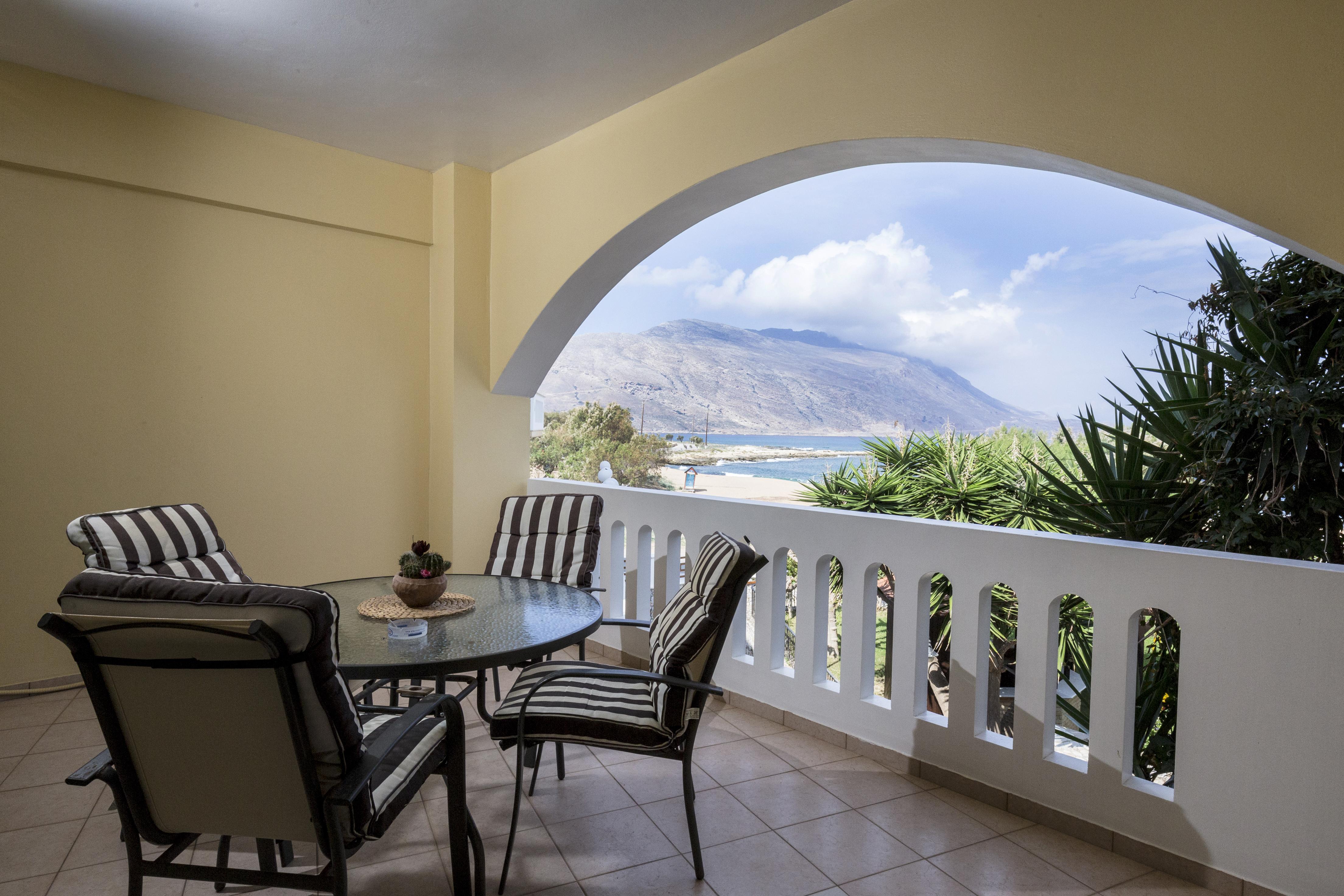 Gramvoussa Bay Aparthotel 3*