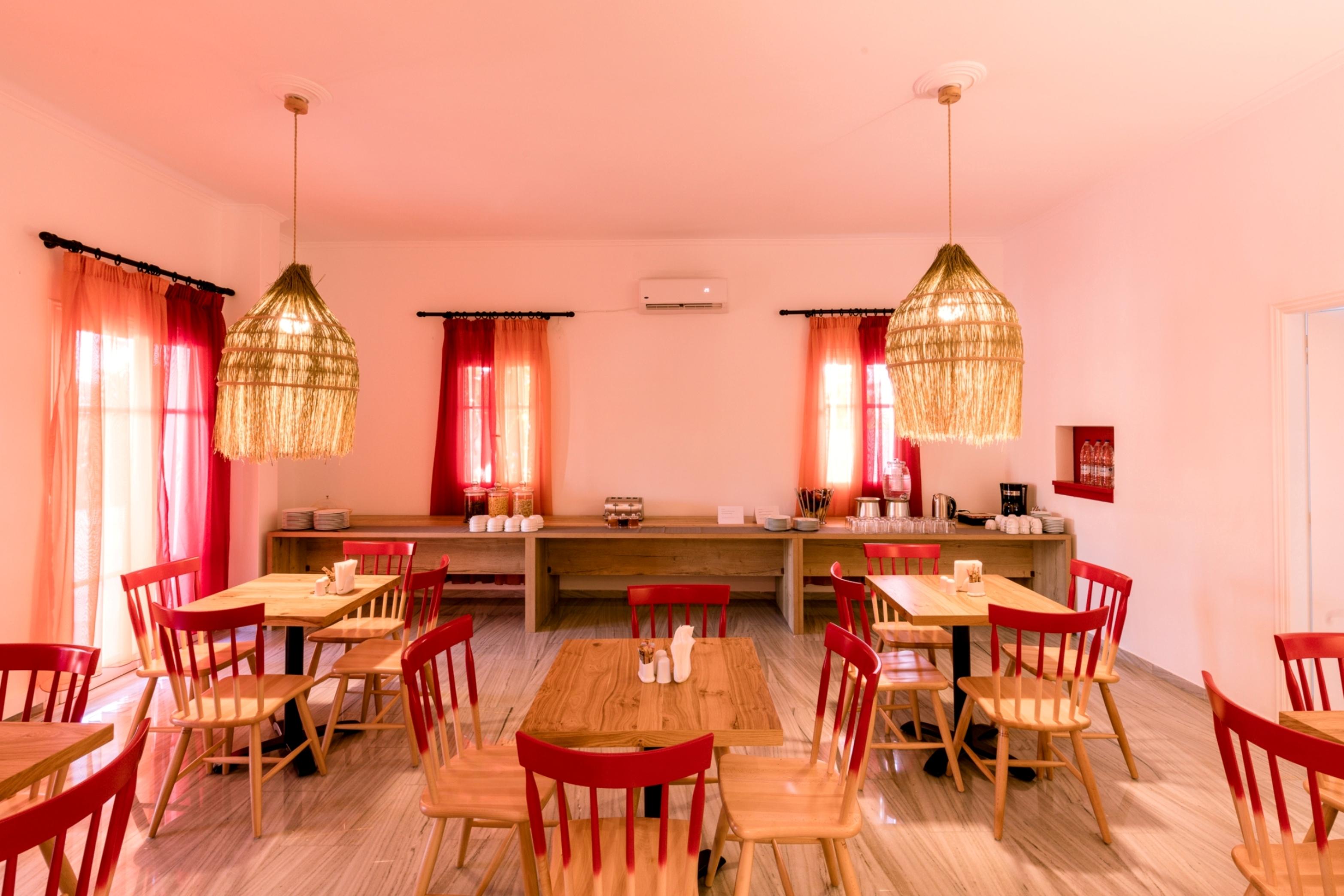 Acqua Vatos Hotel 3*