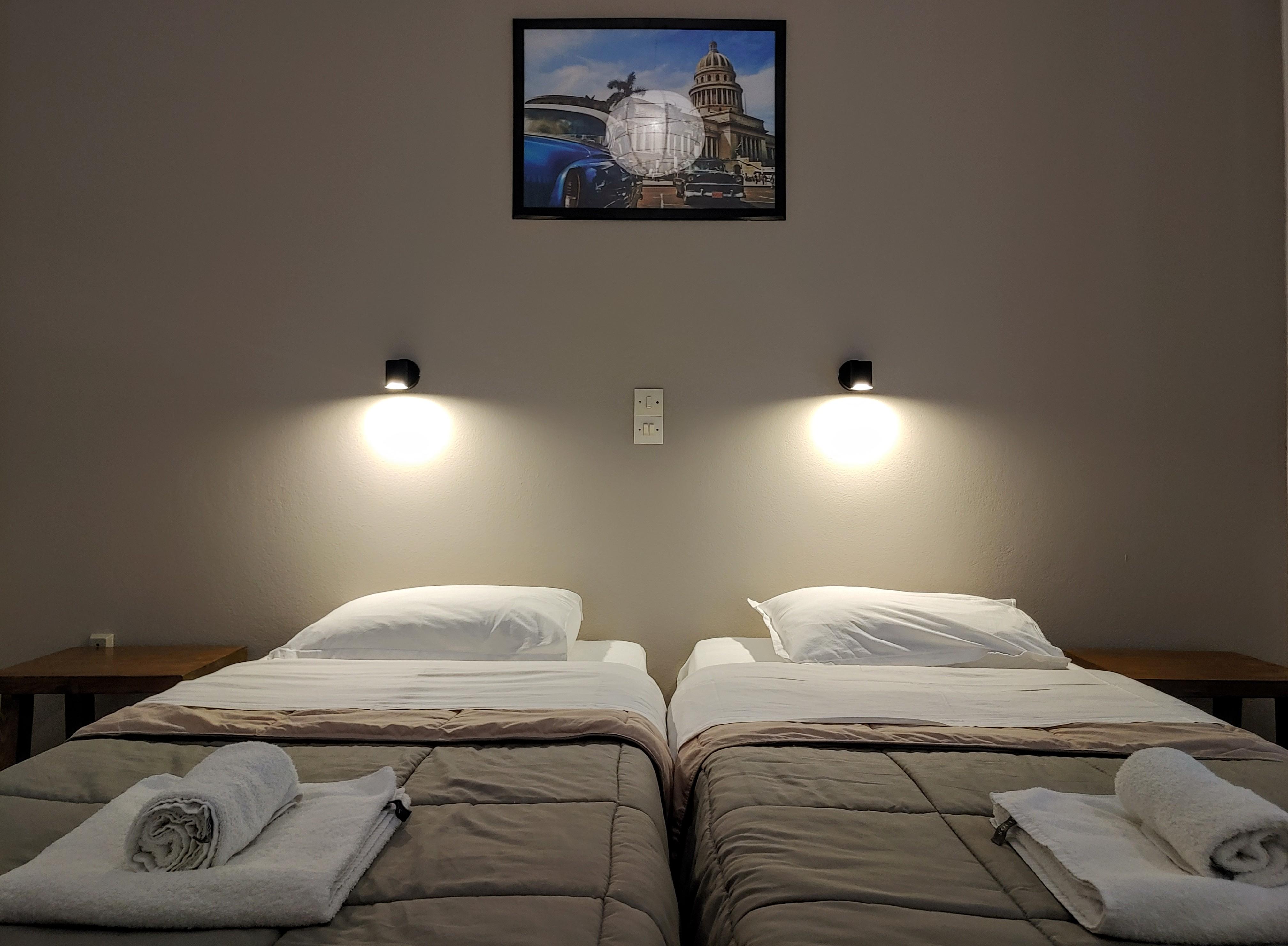 Hotel Aegina 2*