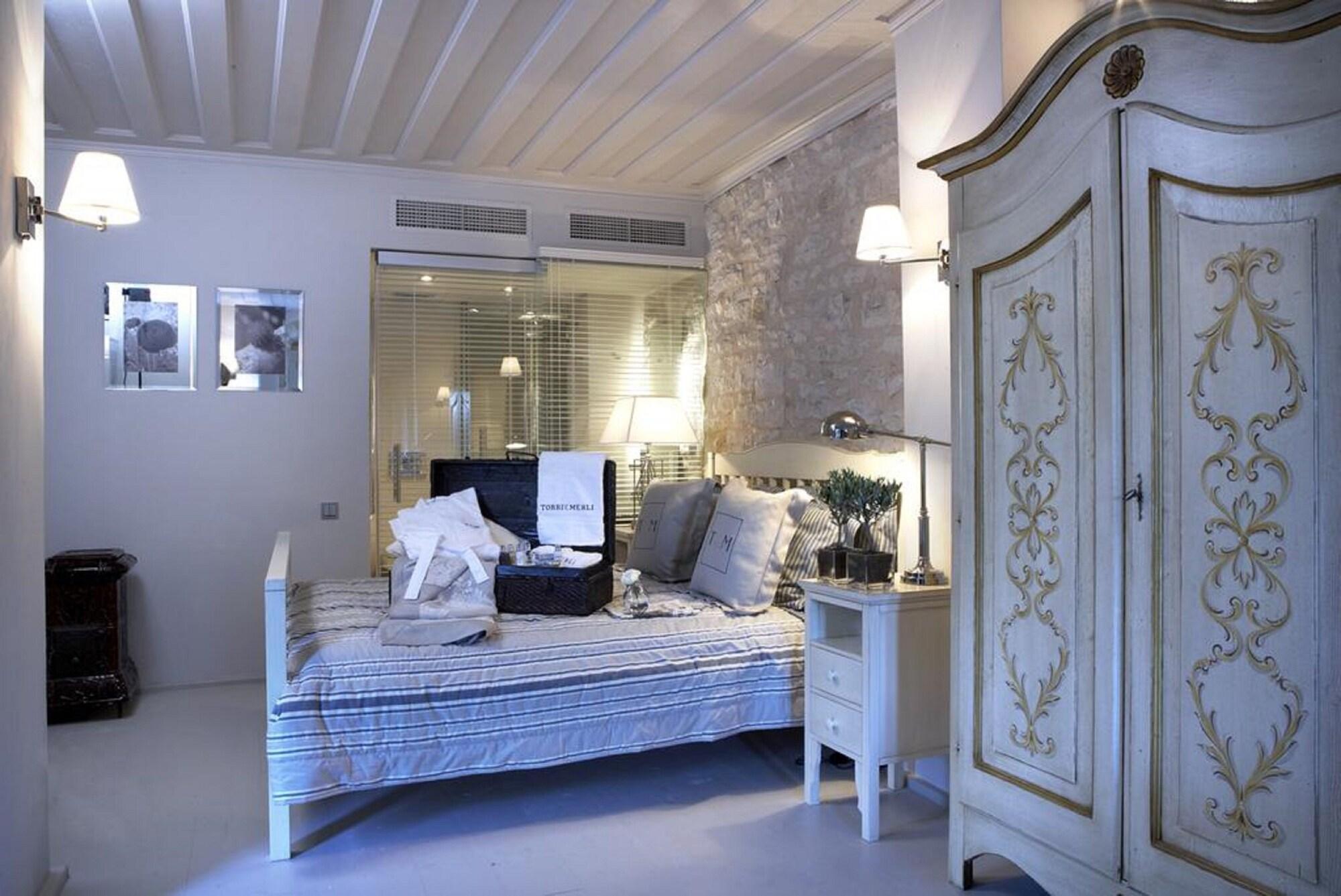 Torri E Merli Boutique