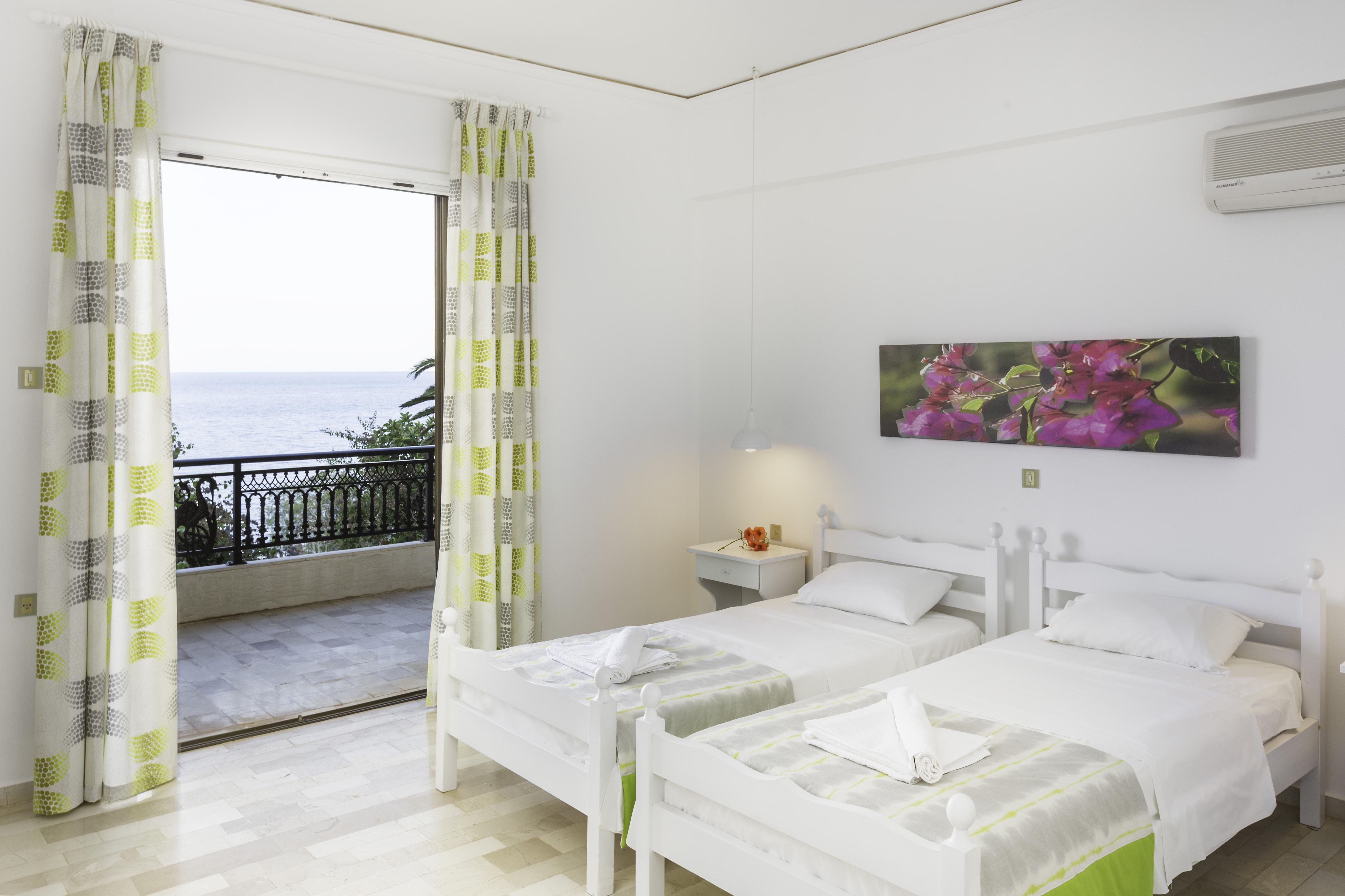 Douka Sea Front Residencies Apartment *