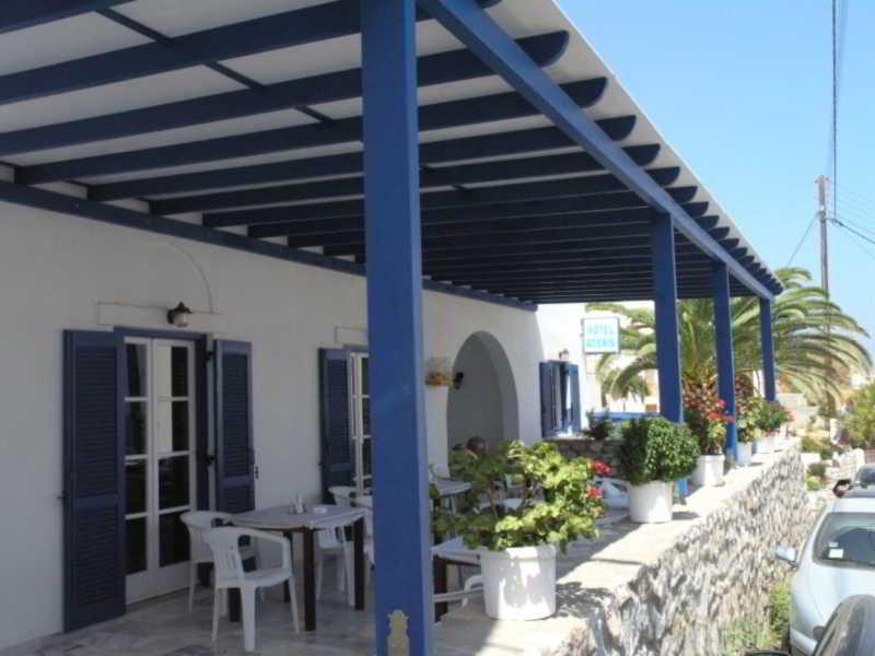 Adonis Naxos 2*