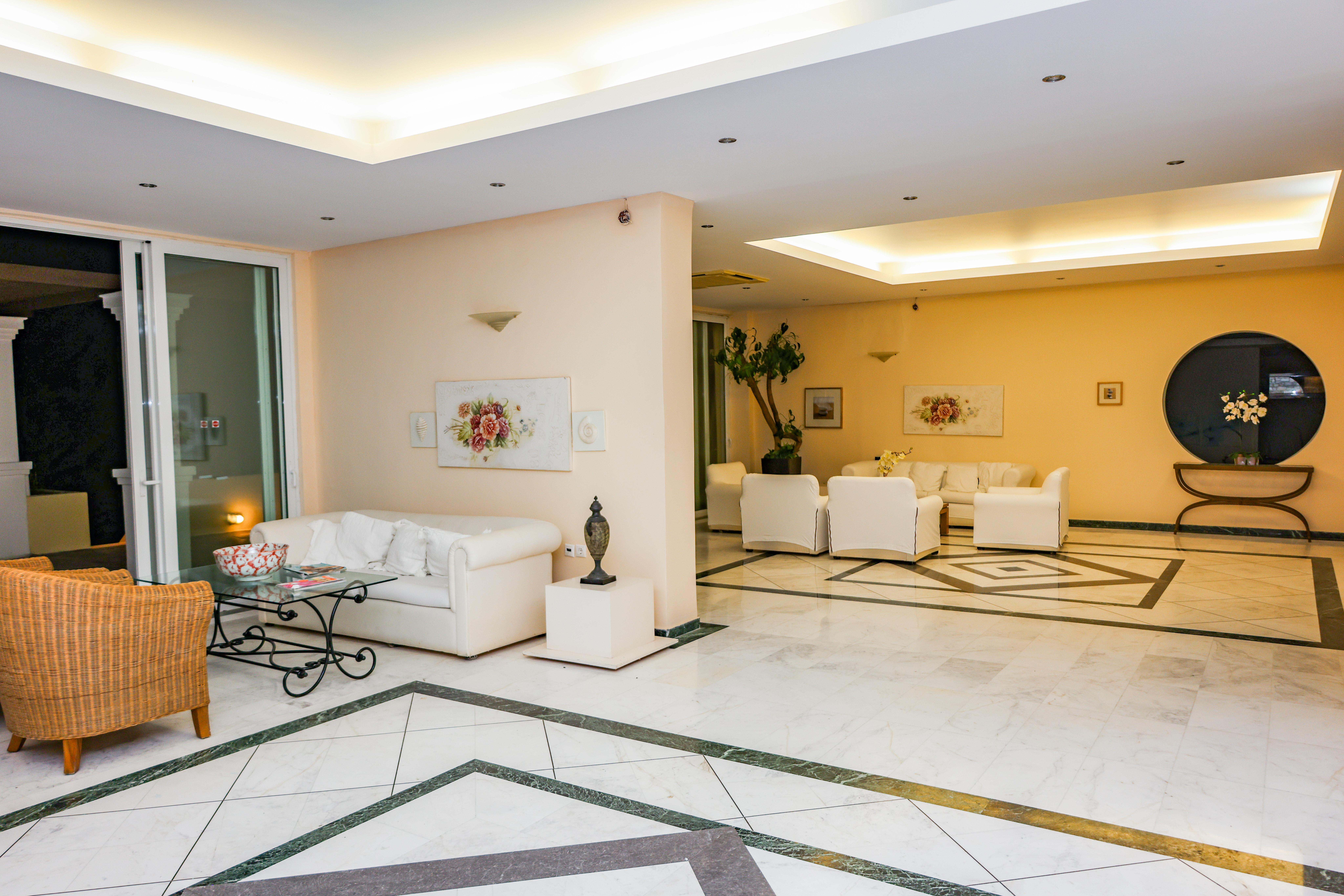 Kanapitsa Mare Hotel 4*