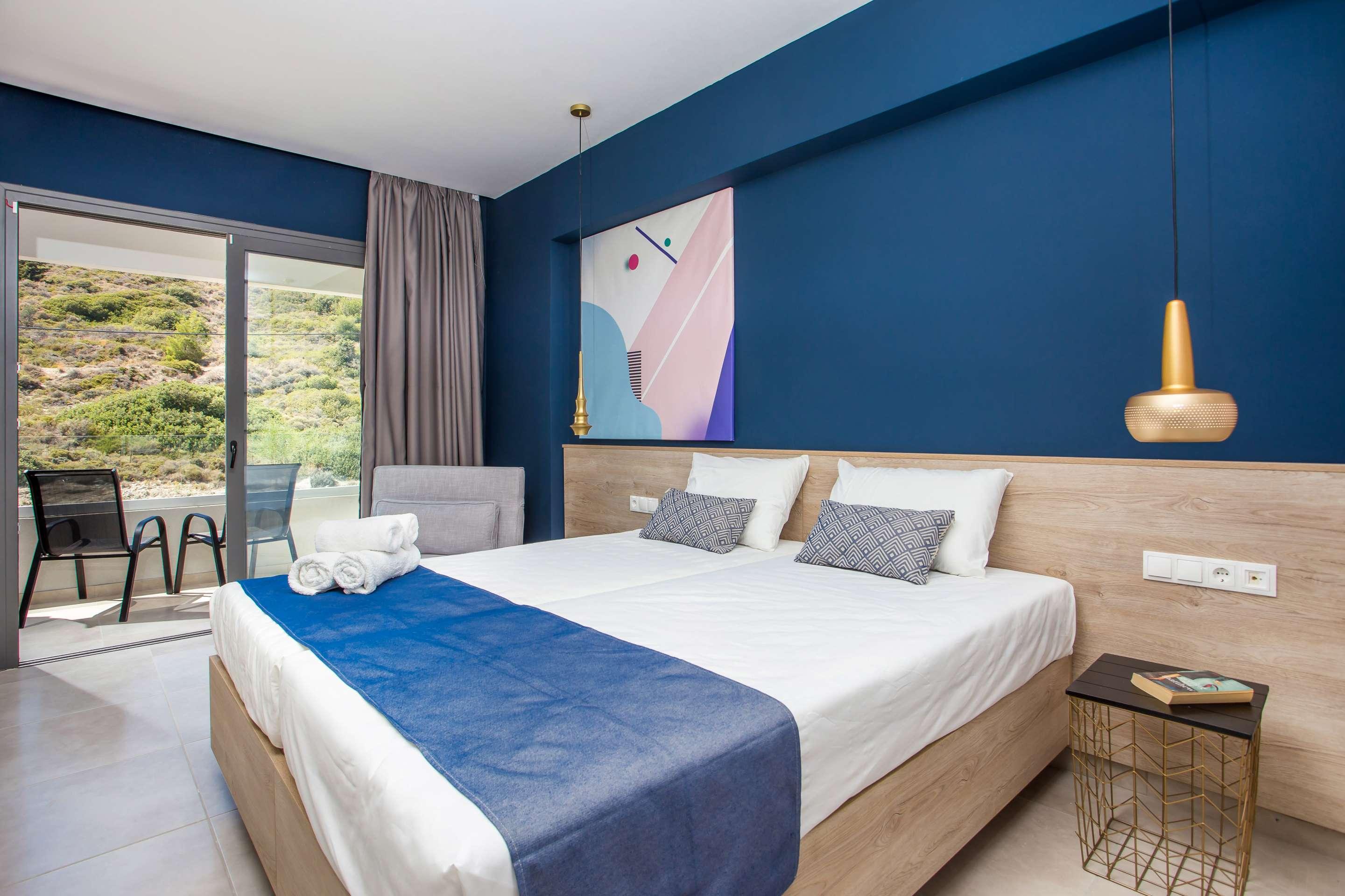 Madison Boutique, 2*