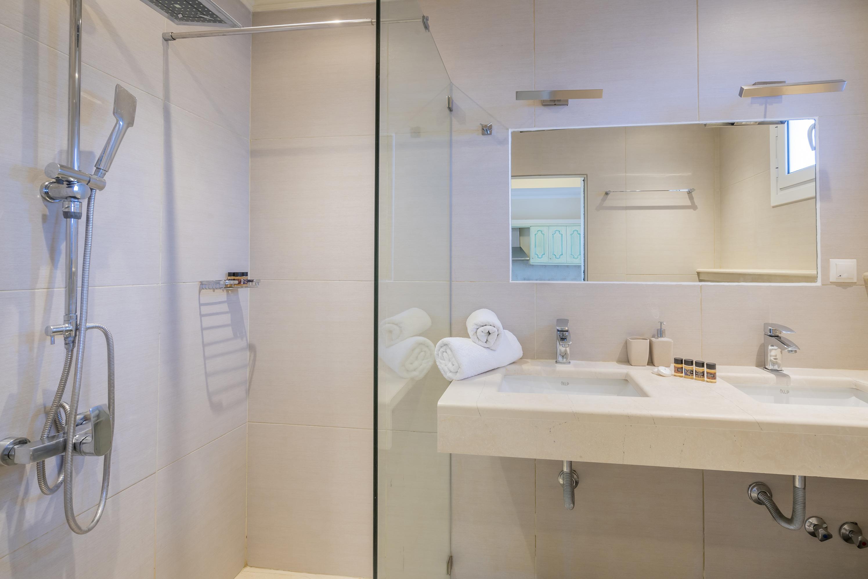 Ziogas Luxury Apartment *