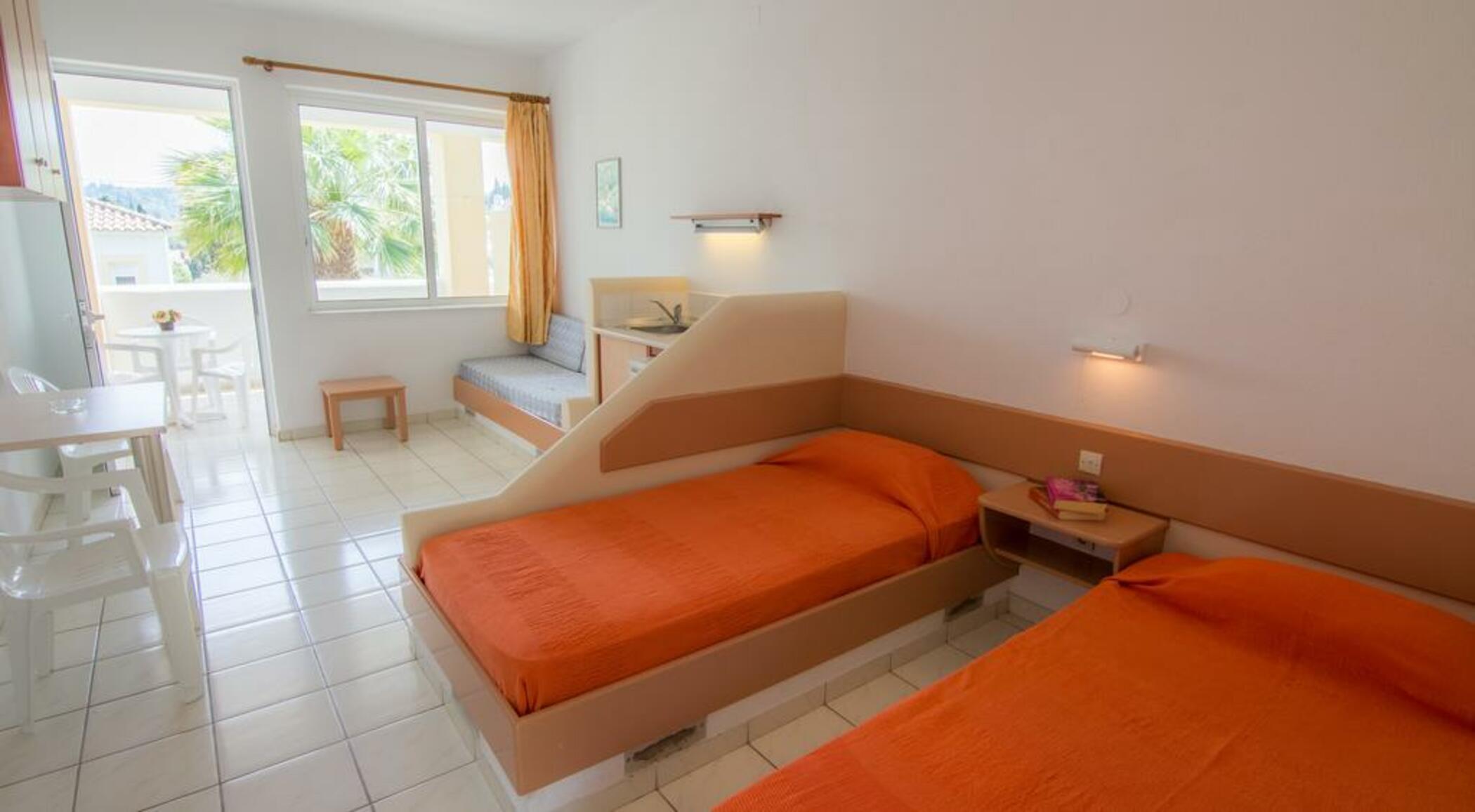 Asteraki Aparthotel