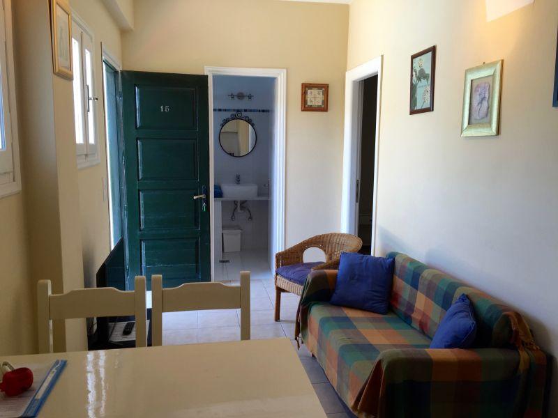 The Mayflower & Aparthotel Moraitika