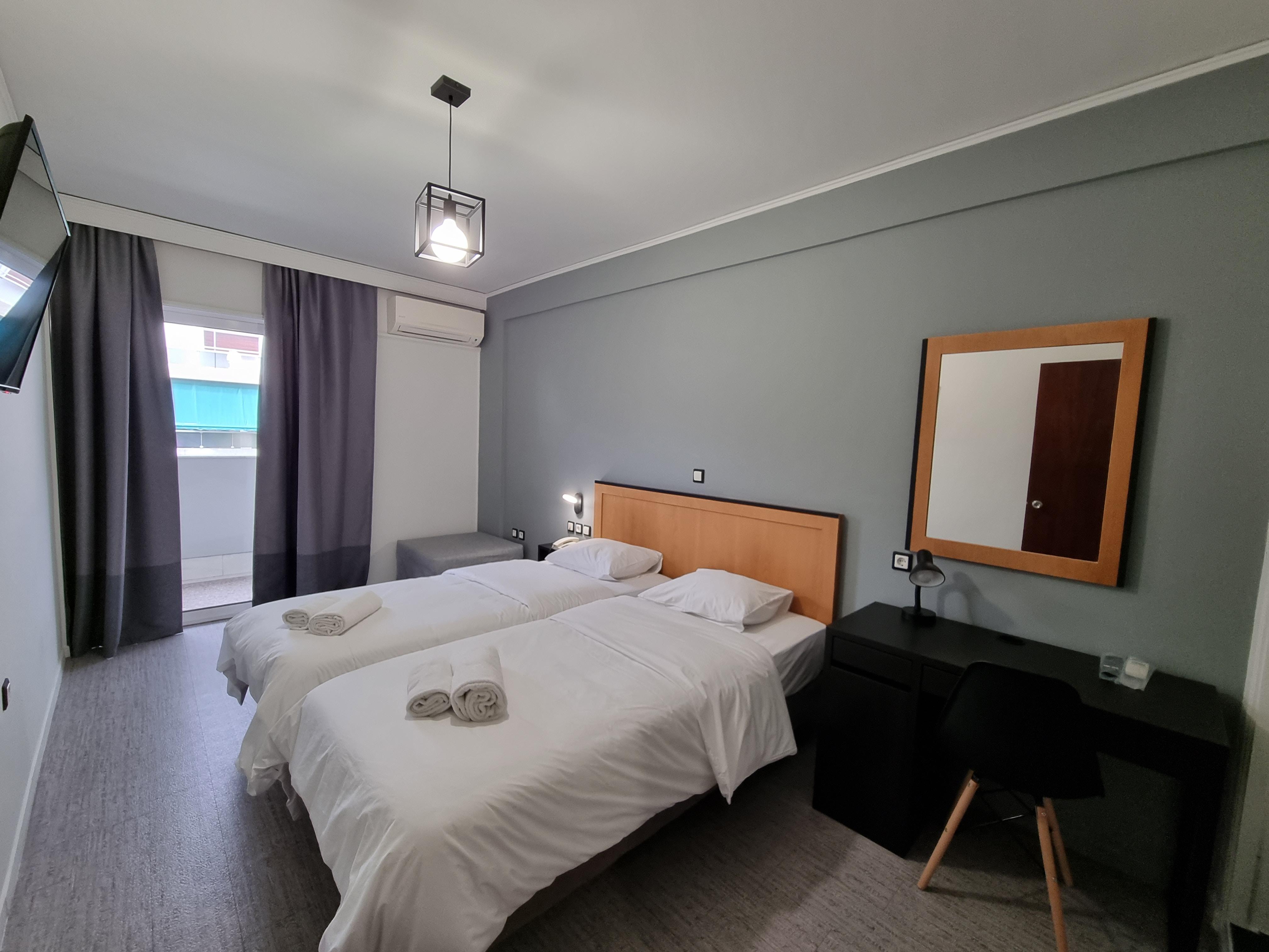 Savoy 3* Piraeus