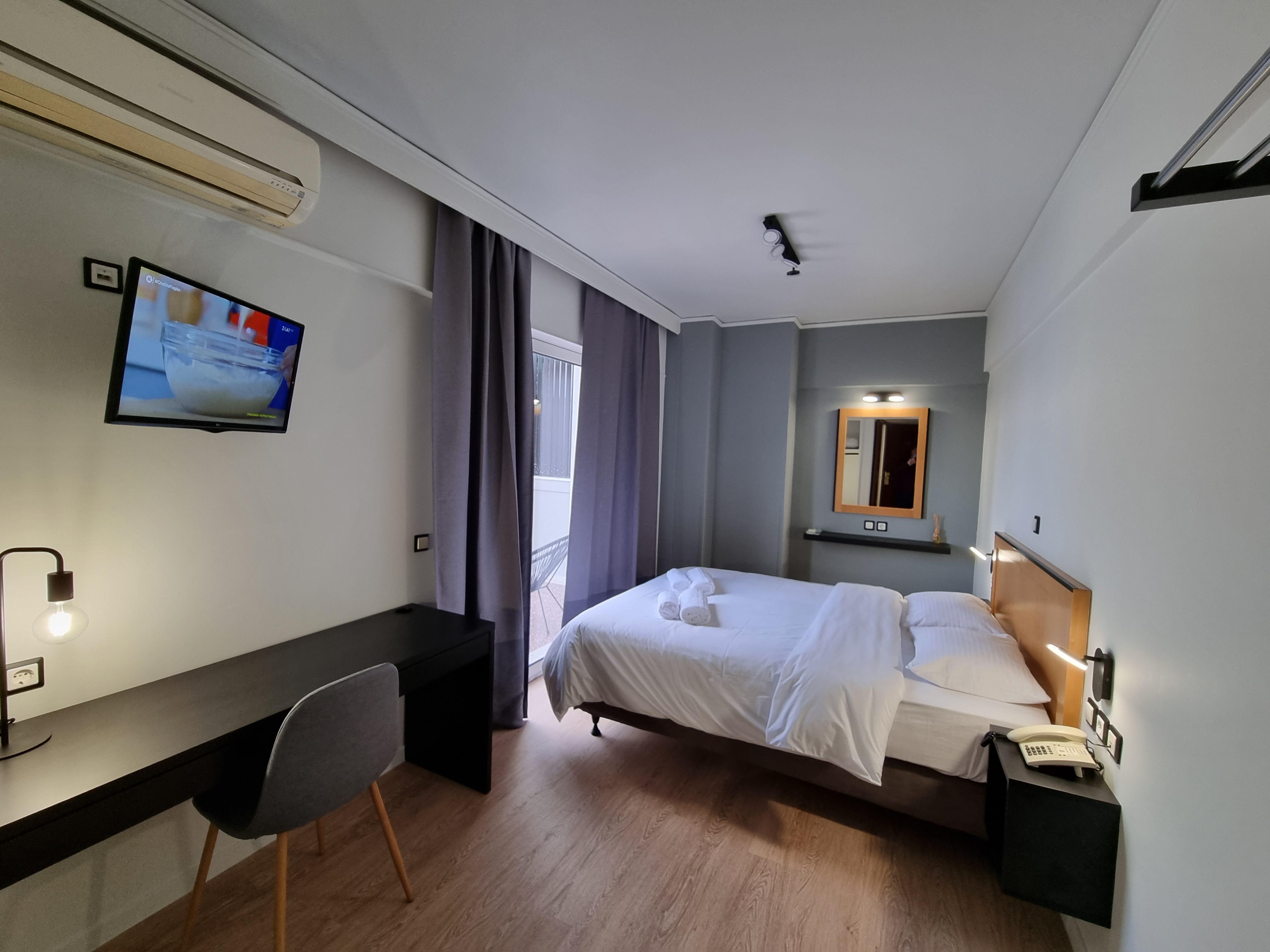 Savoy 3* Piraeus