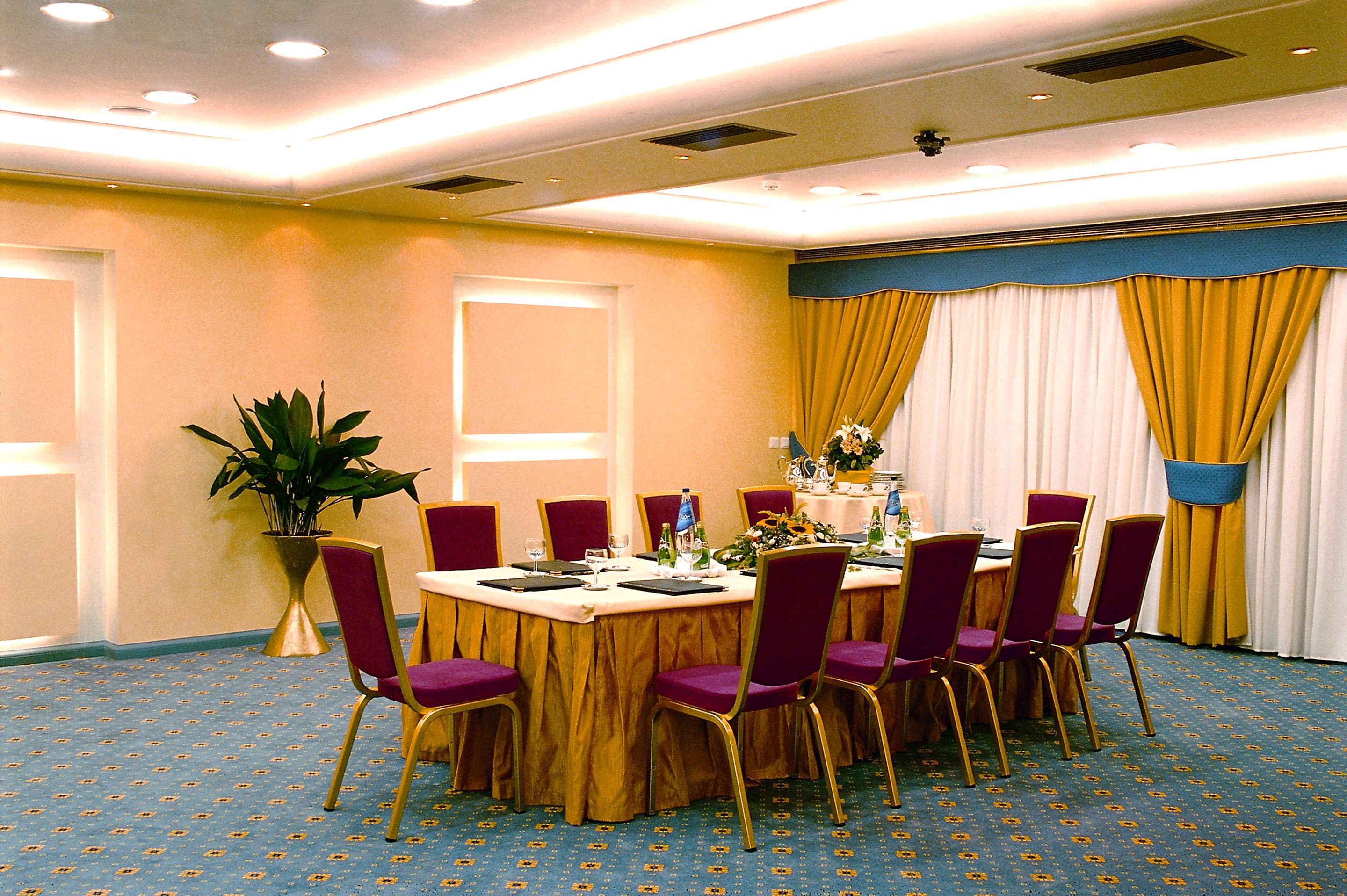 Savoy Hotel Piraeus