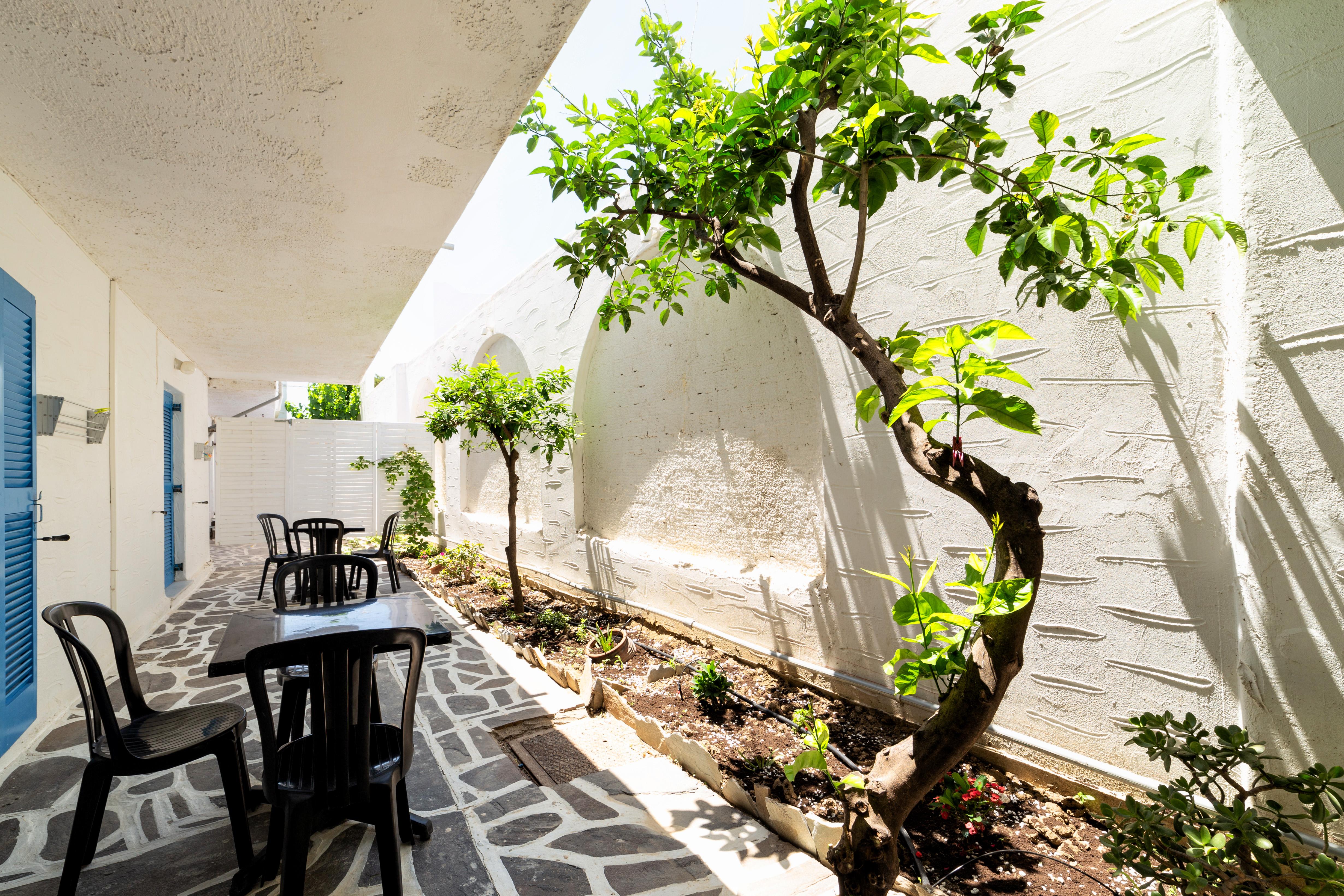 Aparthotel Stratos &