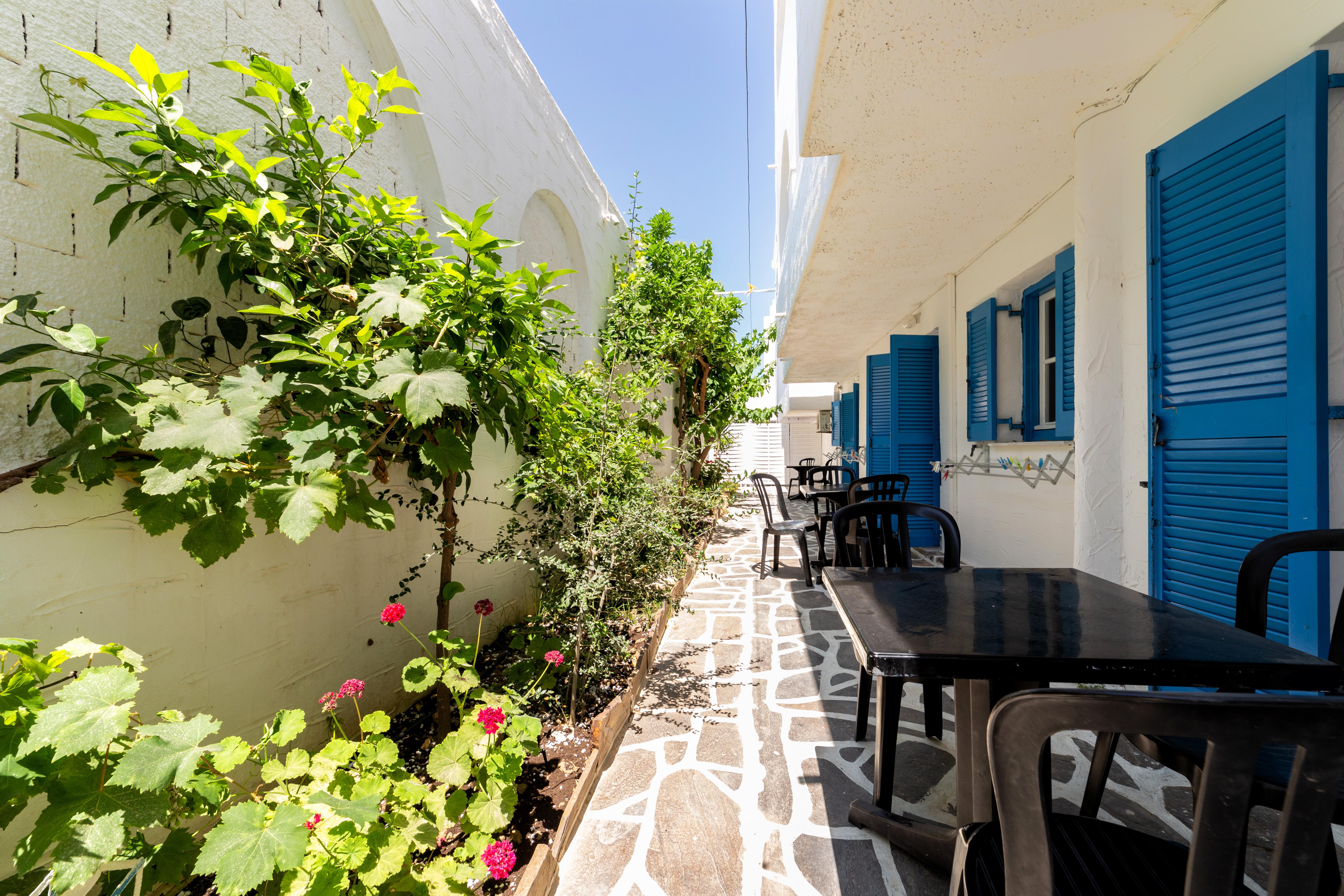 Aparthotel Stratos &