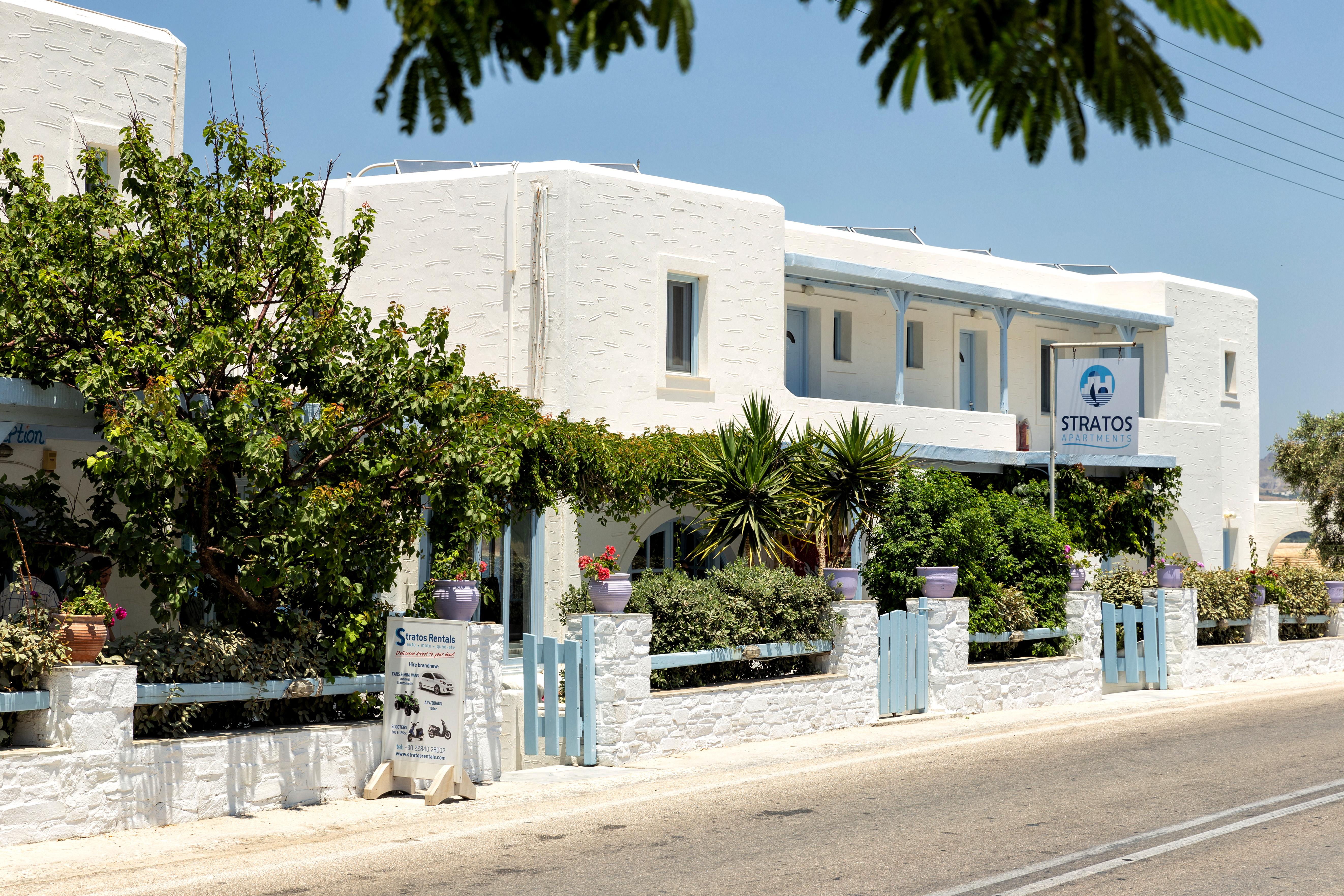 Aparthotel Stratos & 3*