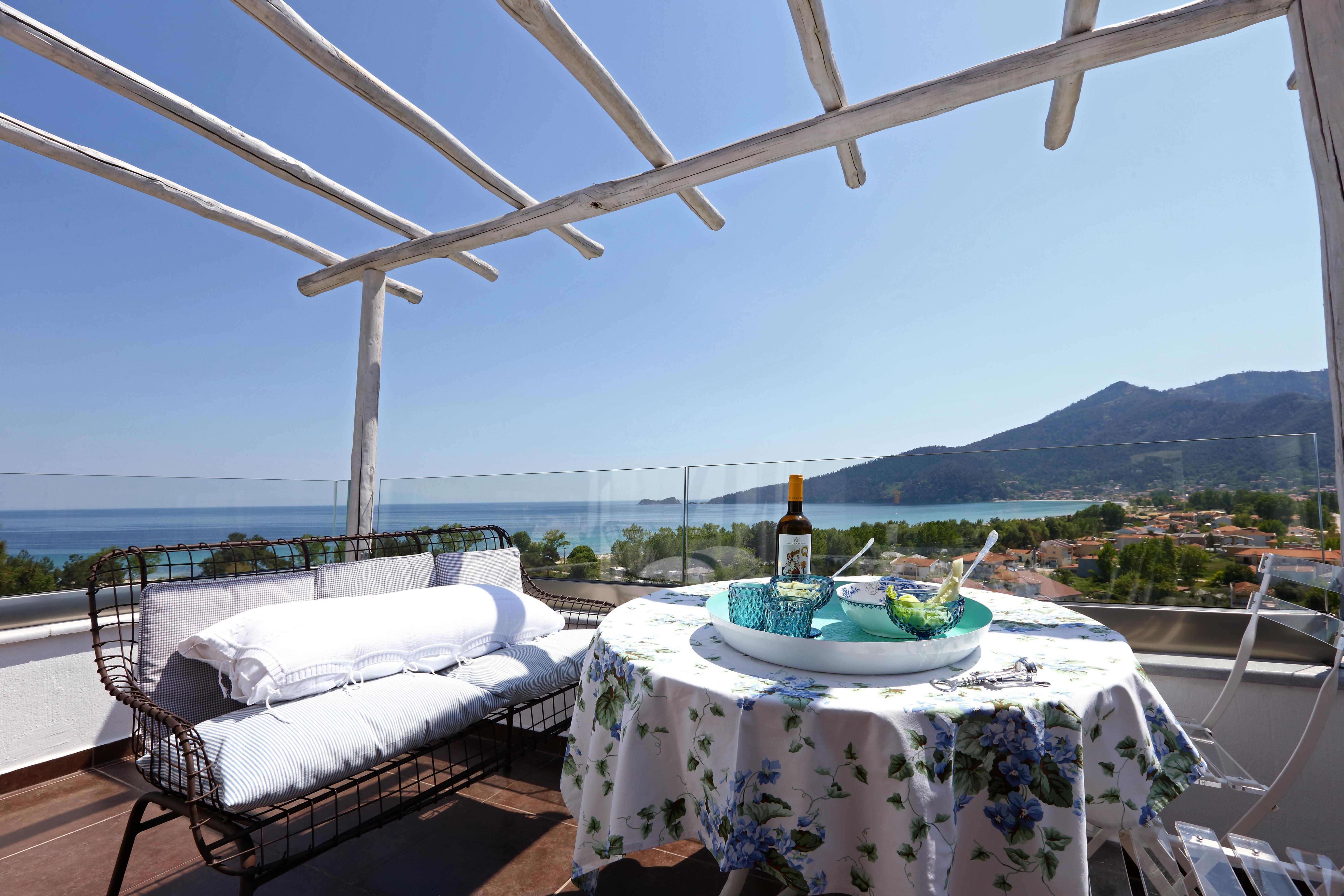 Mare Monte Small Boutique