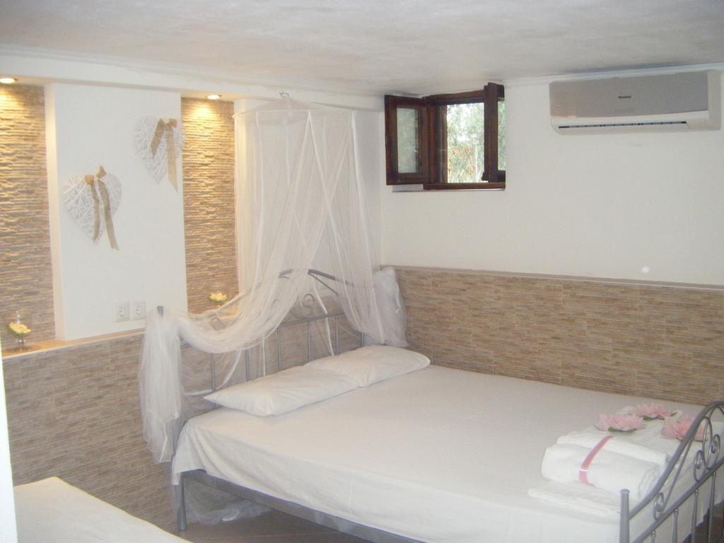 Apartment Elianthos