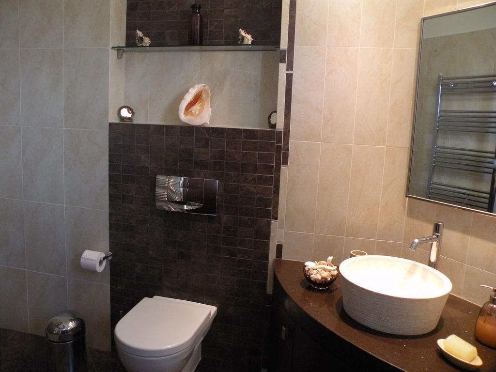 Anatoli Luxury *