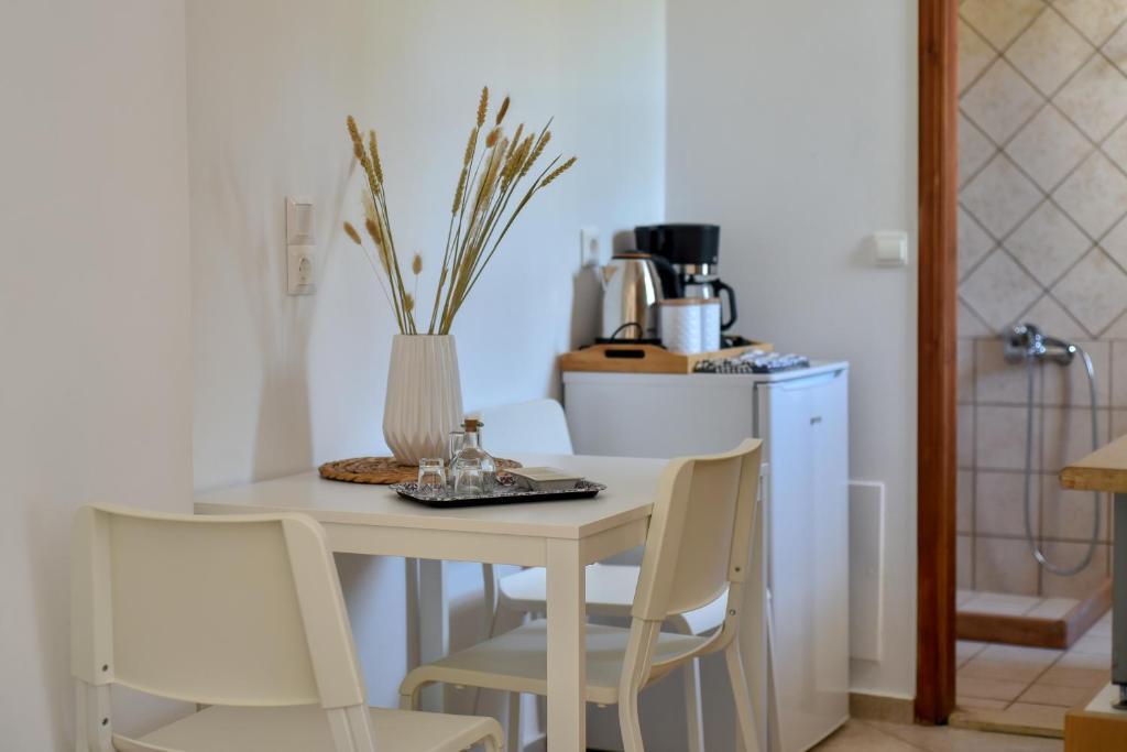 Eva & Apartment Agia Pelagia (Crete)