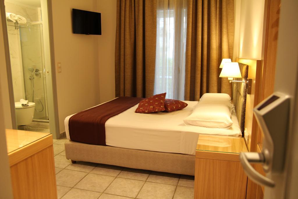 Achilles Hotel