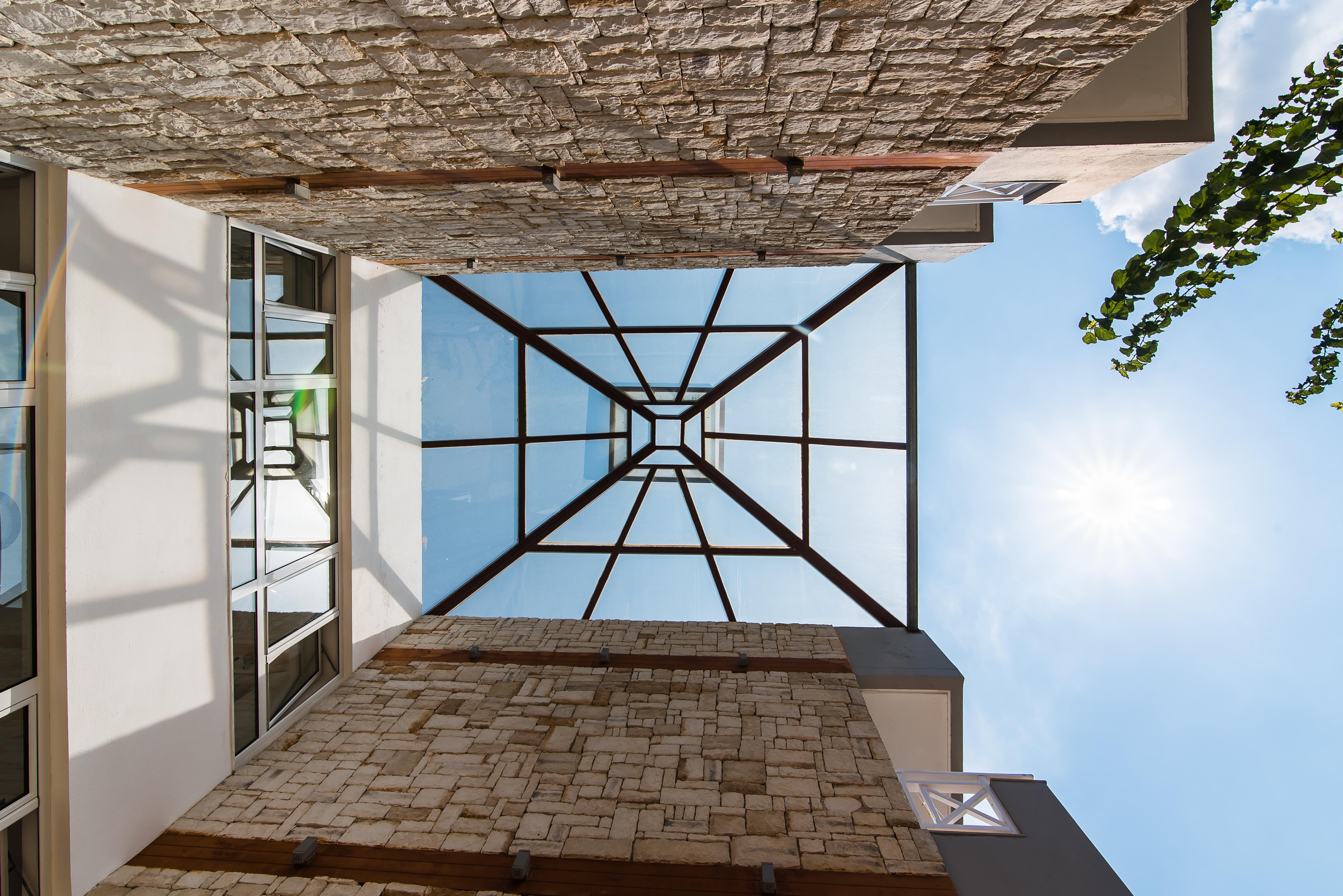 Vagelis Comfort Malia (Crete)
