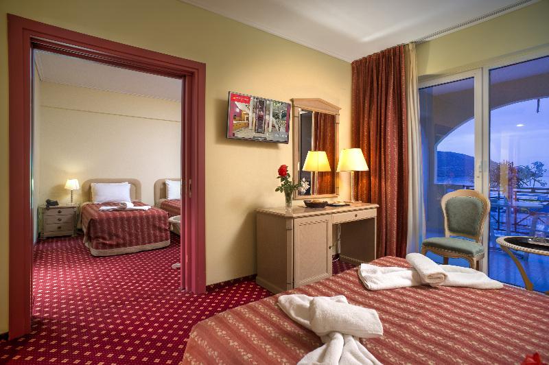 Angelika Pallas Hotel 3*