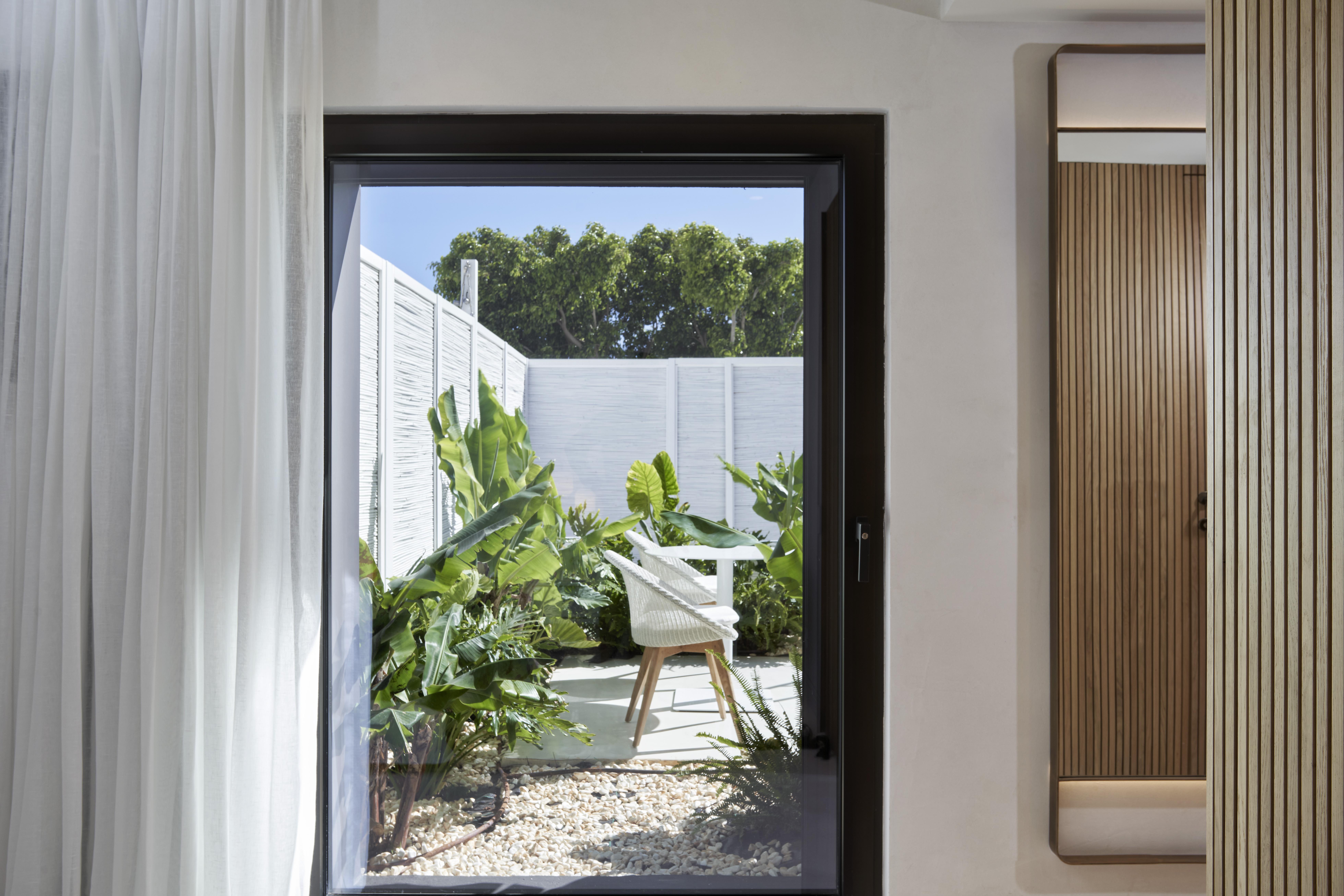 The Island Concept Luxury Boutique Heated Pool 5*
