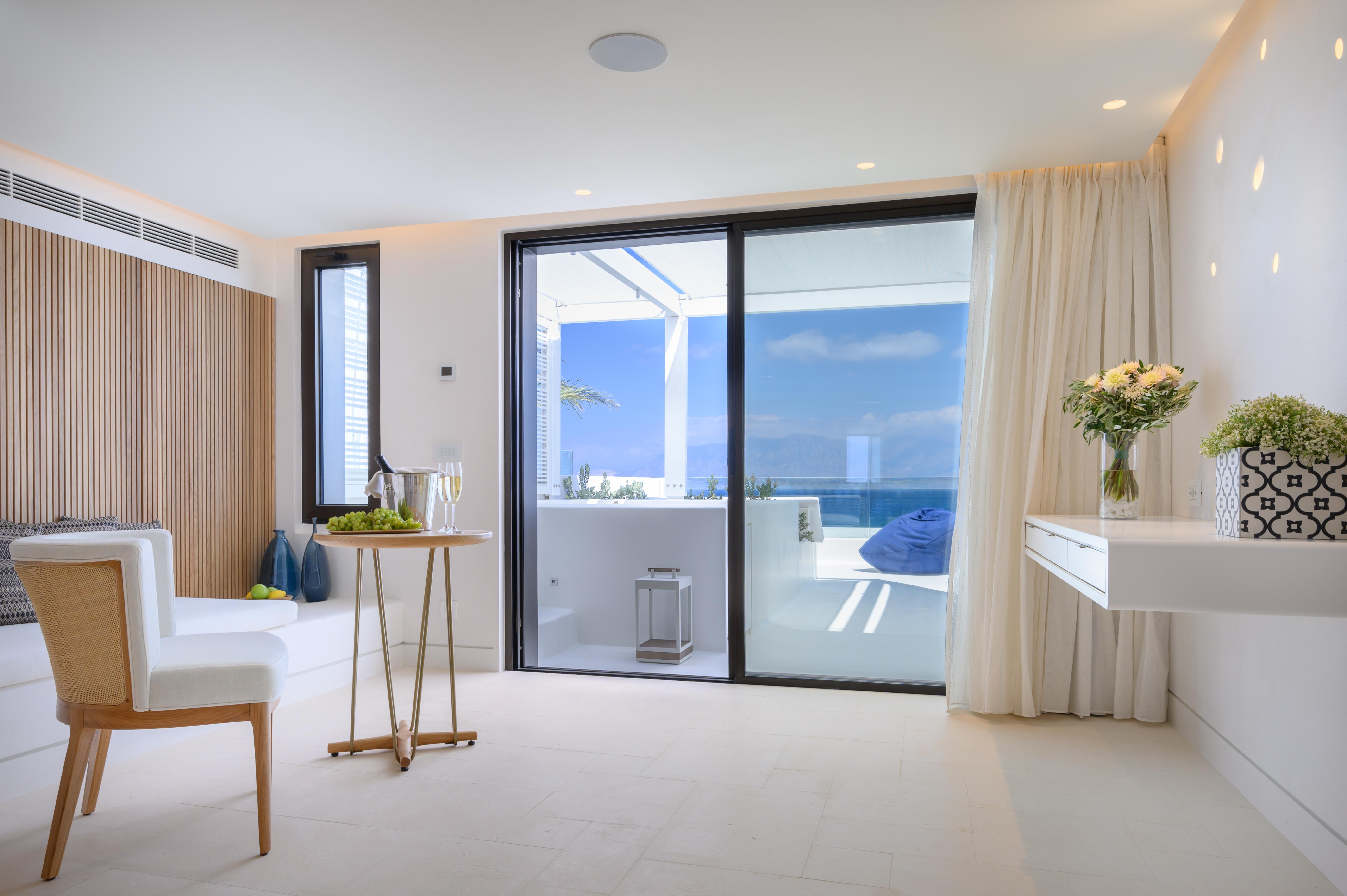 The Island Concept Luxury Boutique Heated Pool