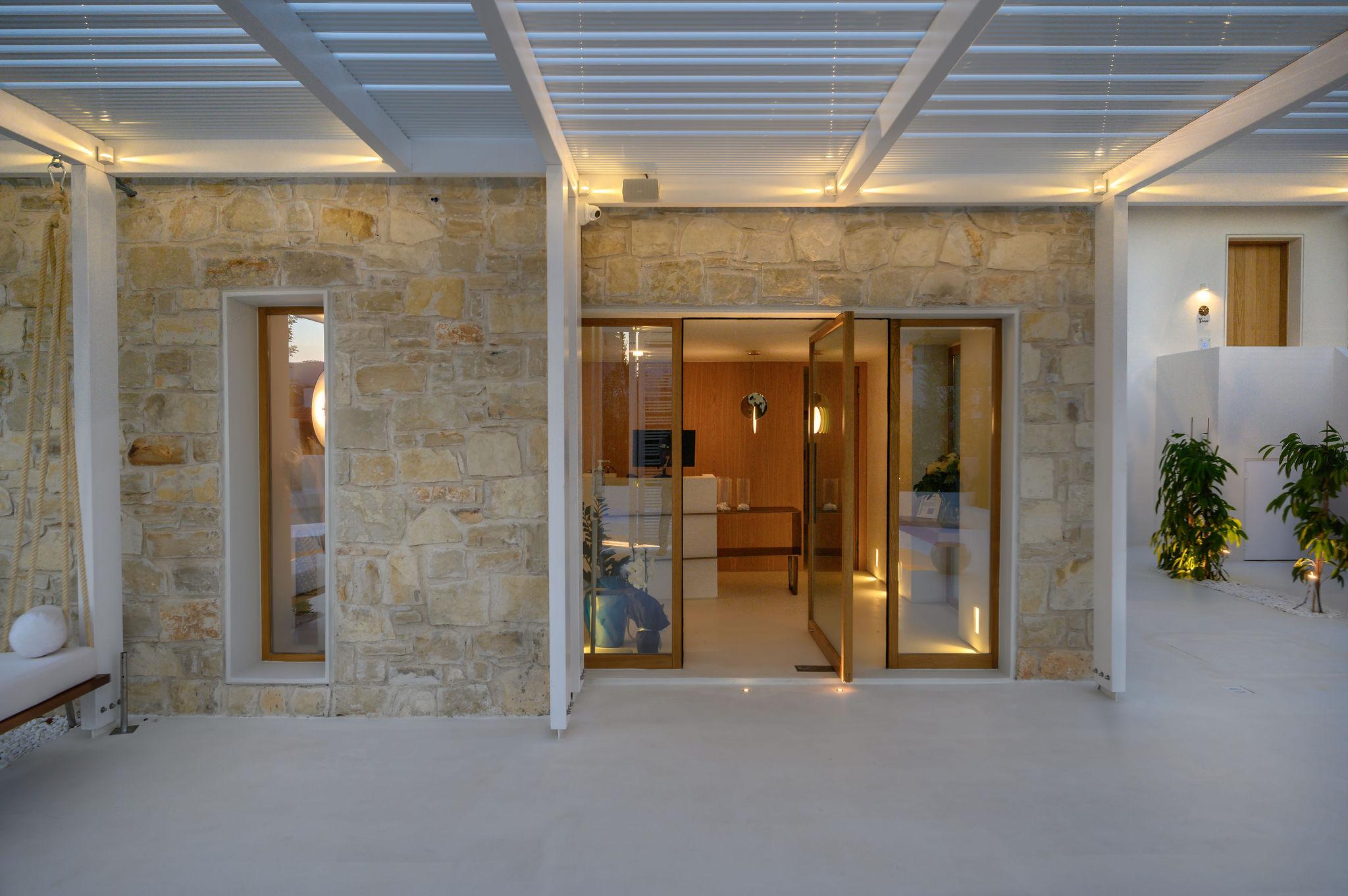 Hotel The Island Concept Luxury Boutique Heated Pool 5*