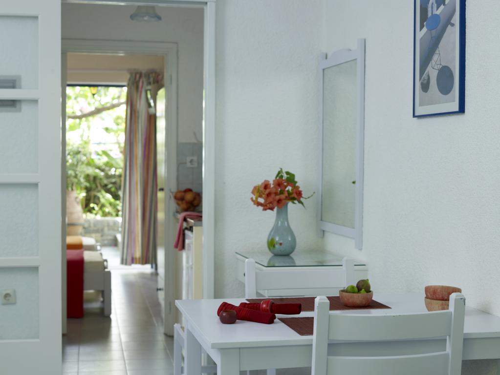 Ninetta's Aparthotel Poros Town
